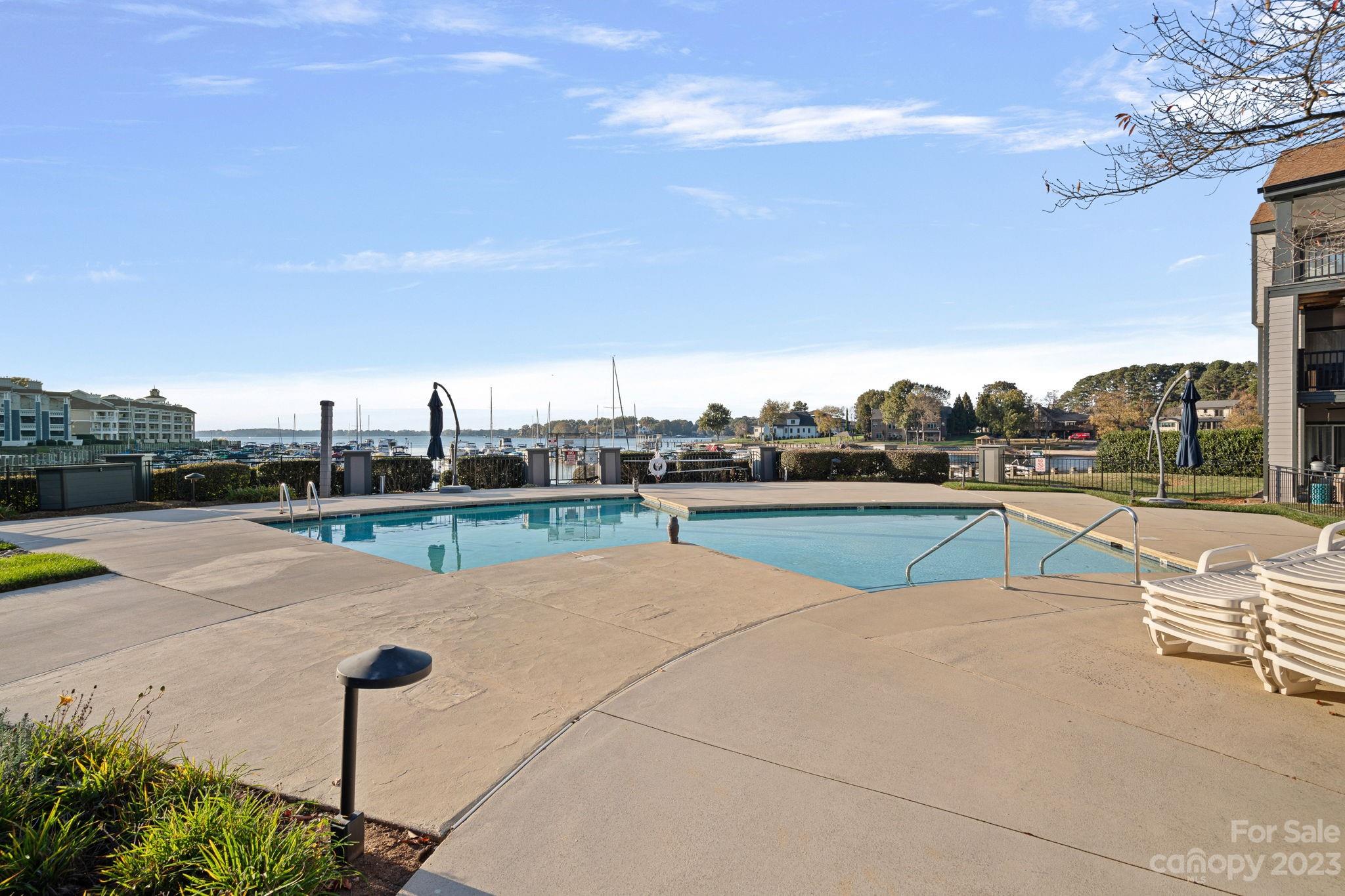 18801 Vineyard Point Lane