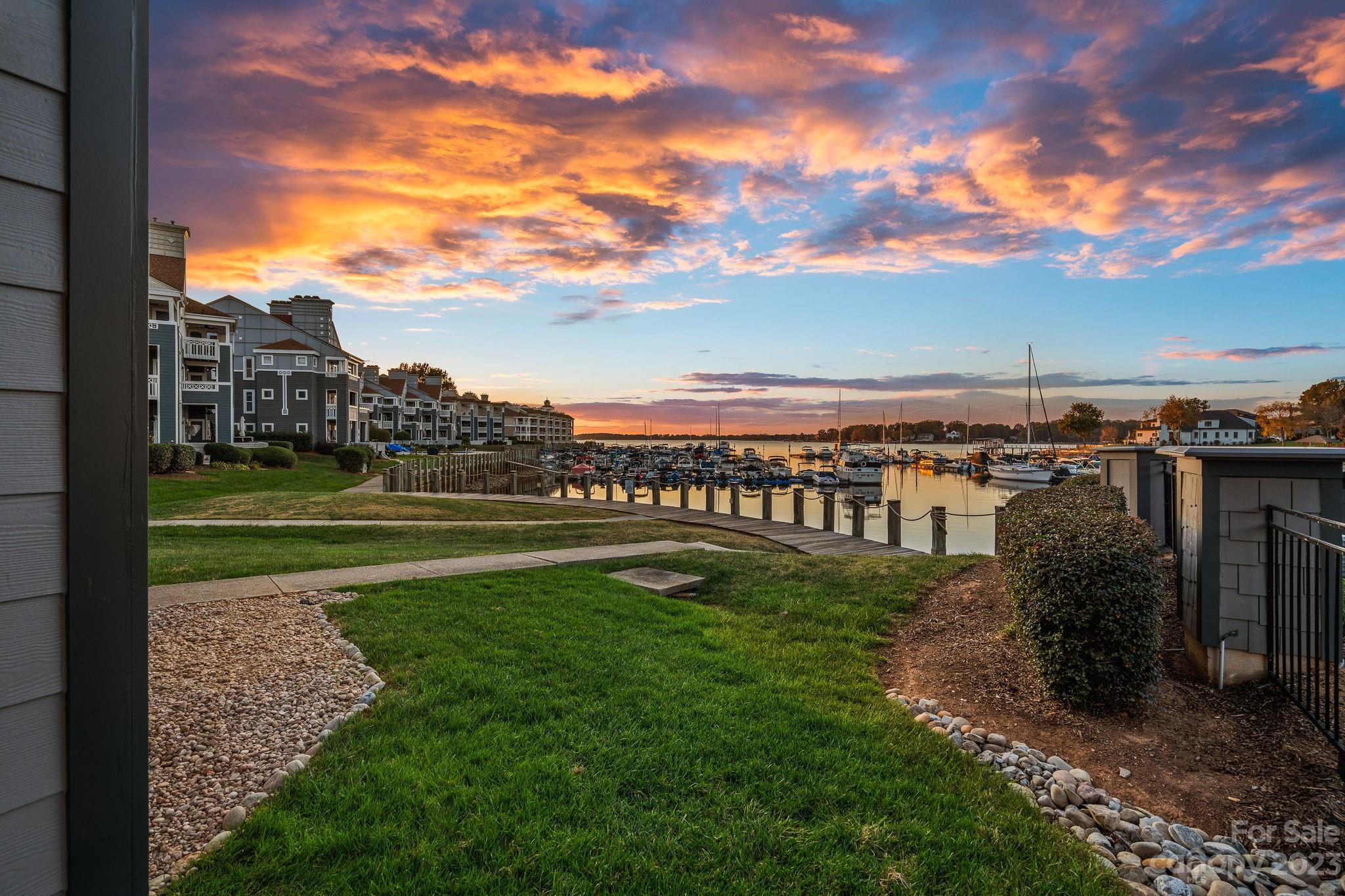 18801 Vineyard Point Lane