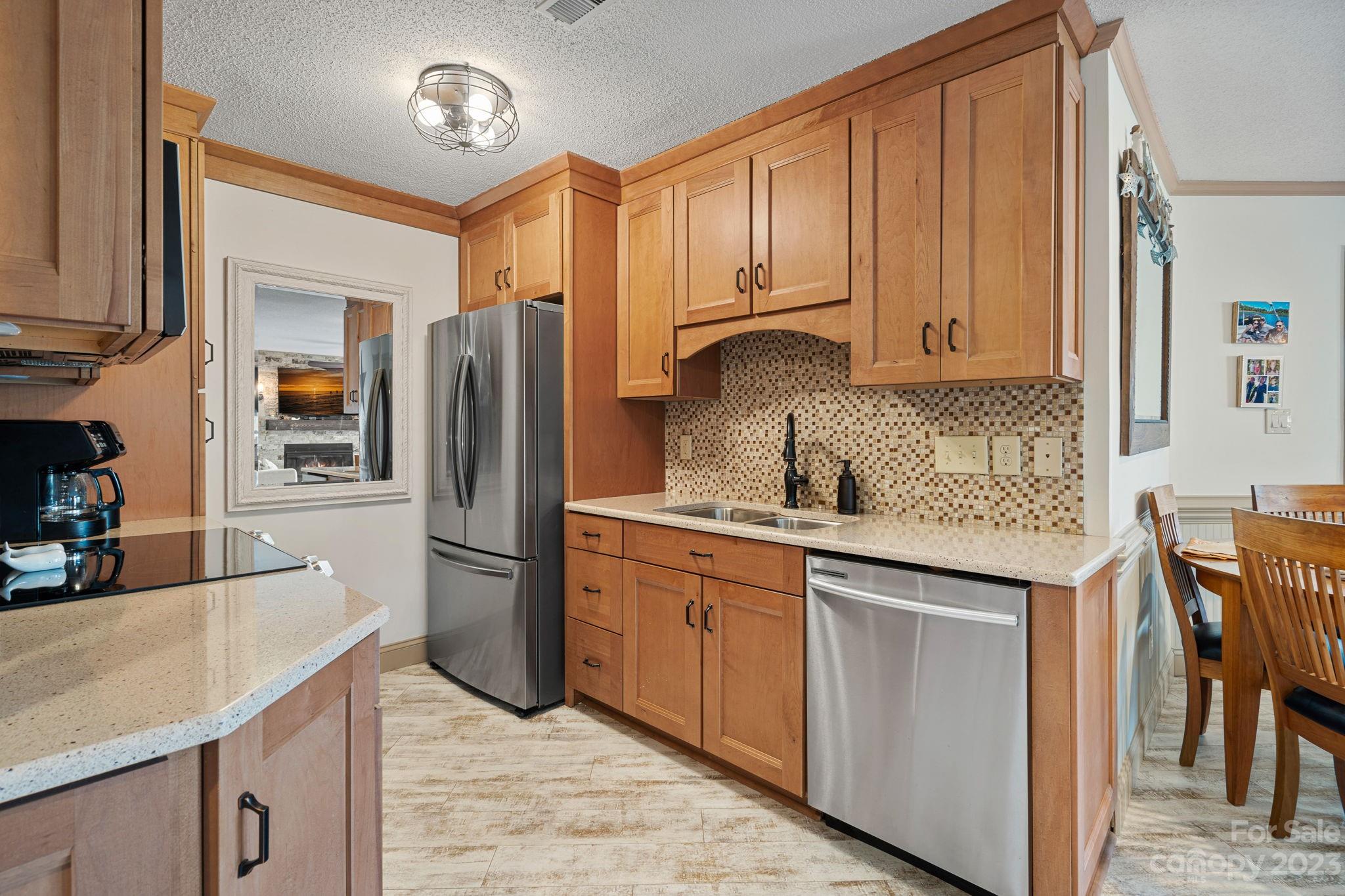 18801 Vineyard Point Lane