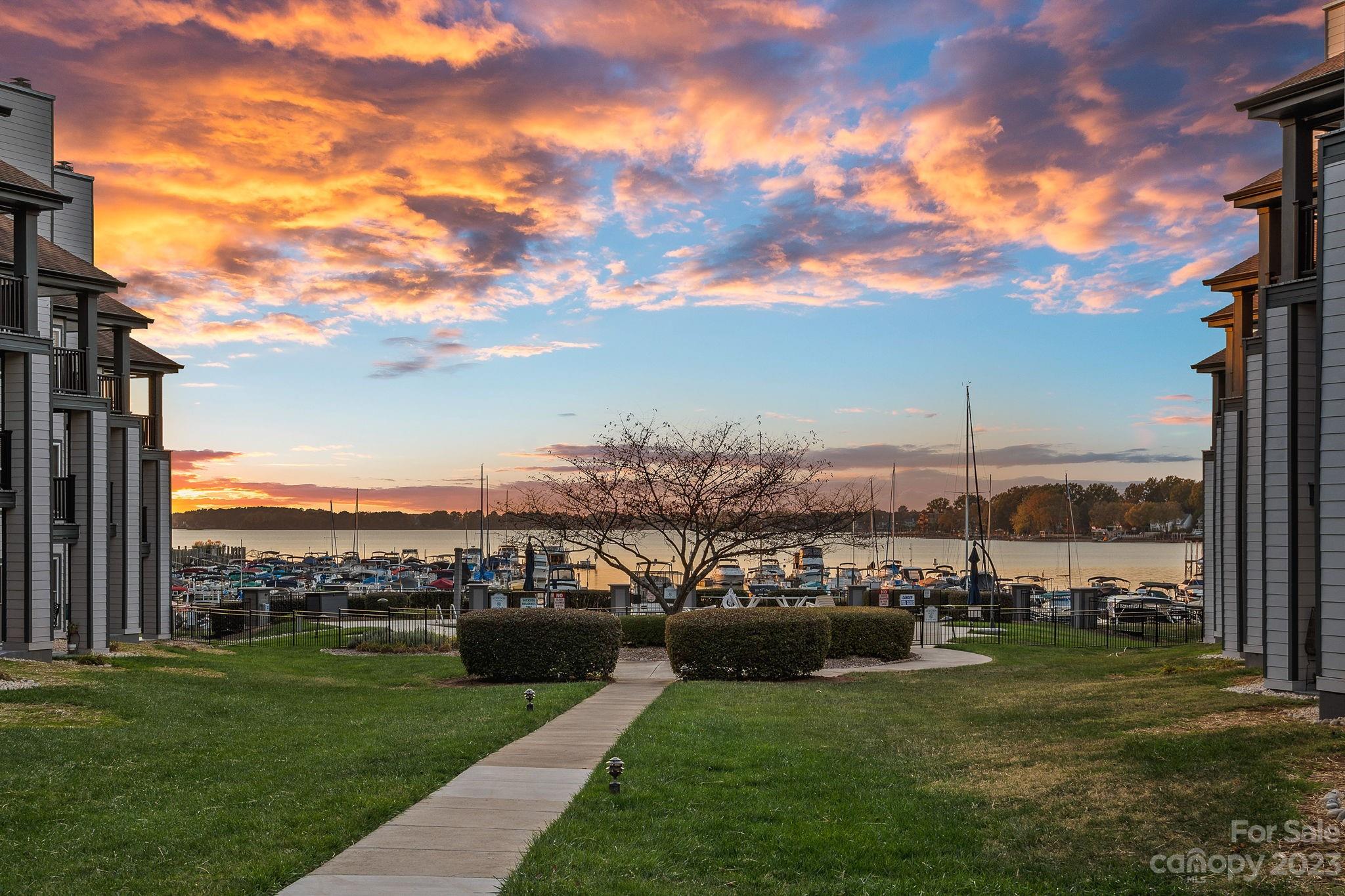 18801 Vineyard Point Lane