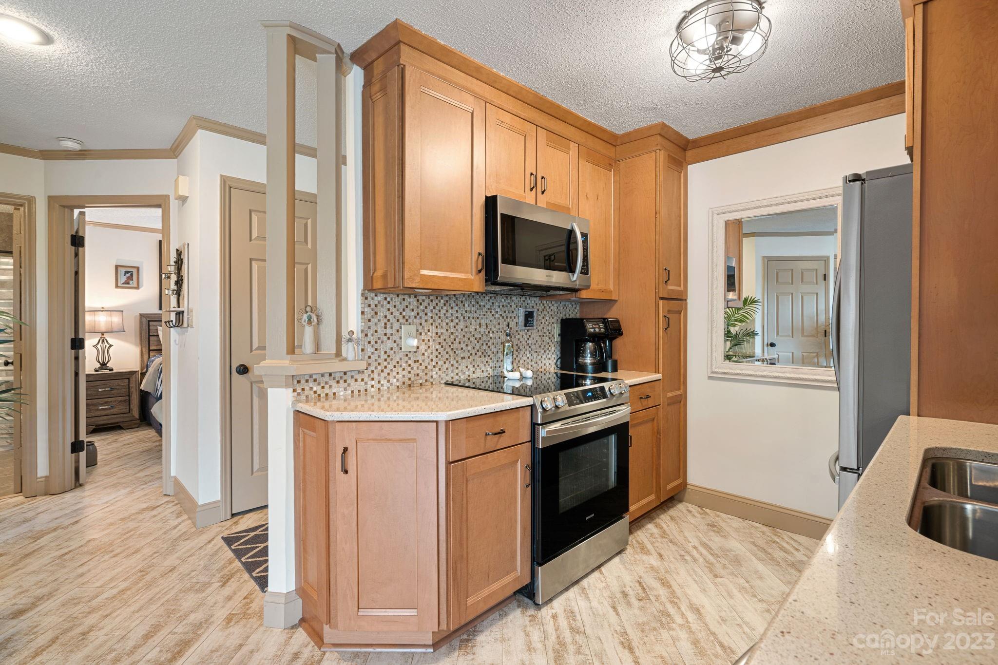 18801 Vineyard Point Lane