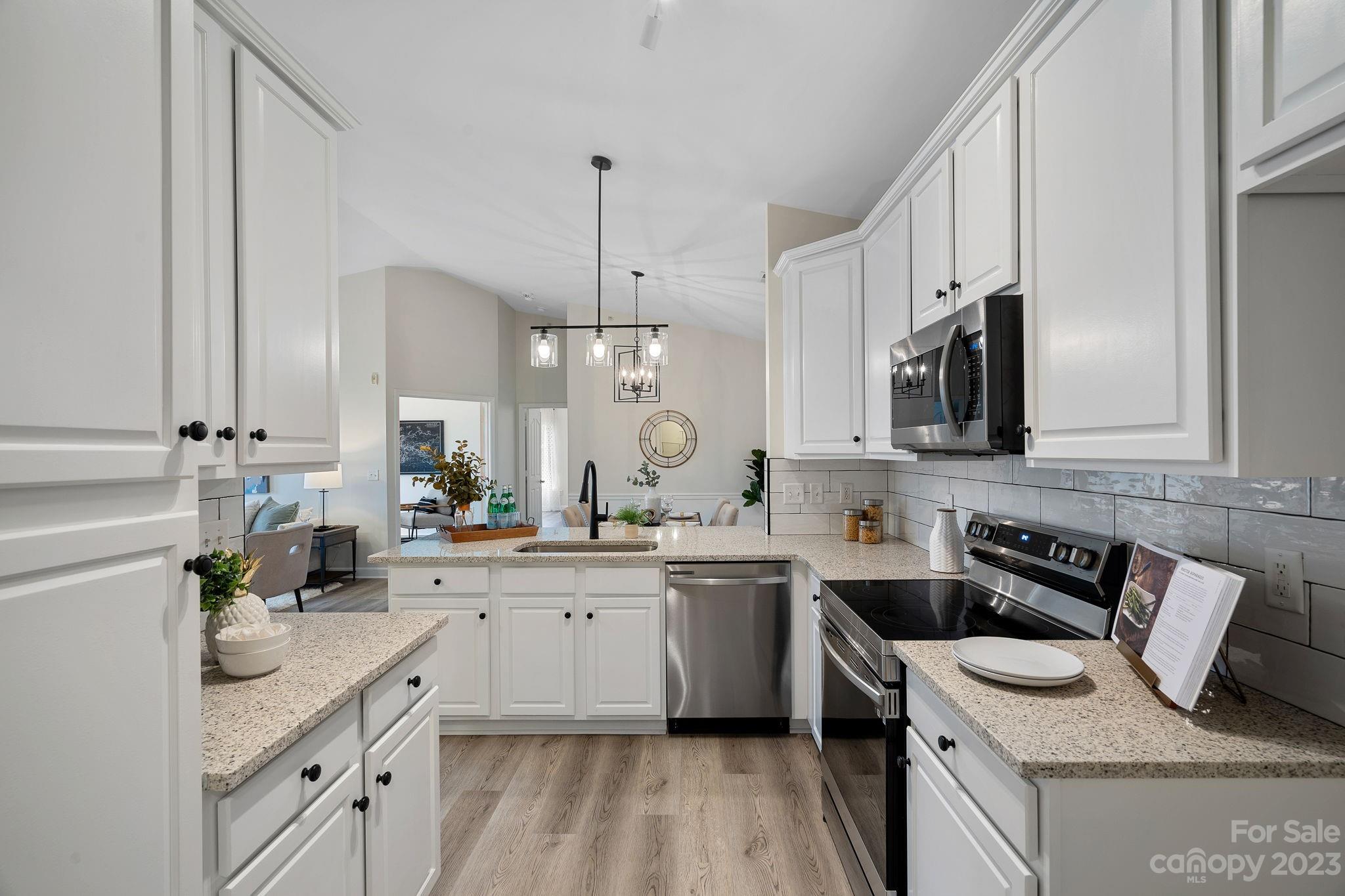 16947 Doe Valley Court