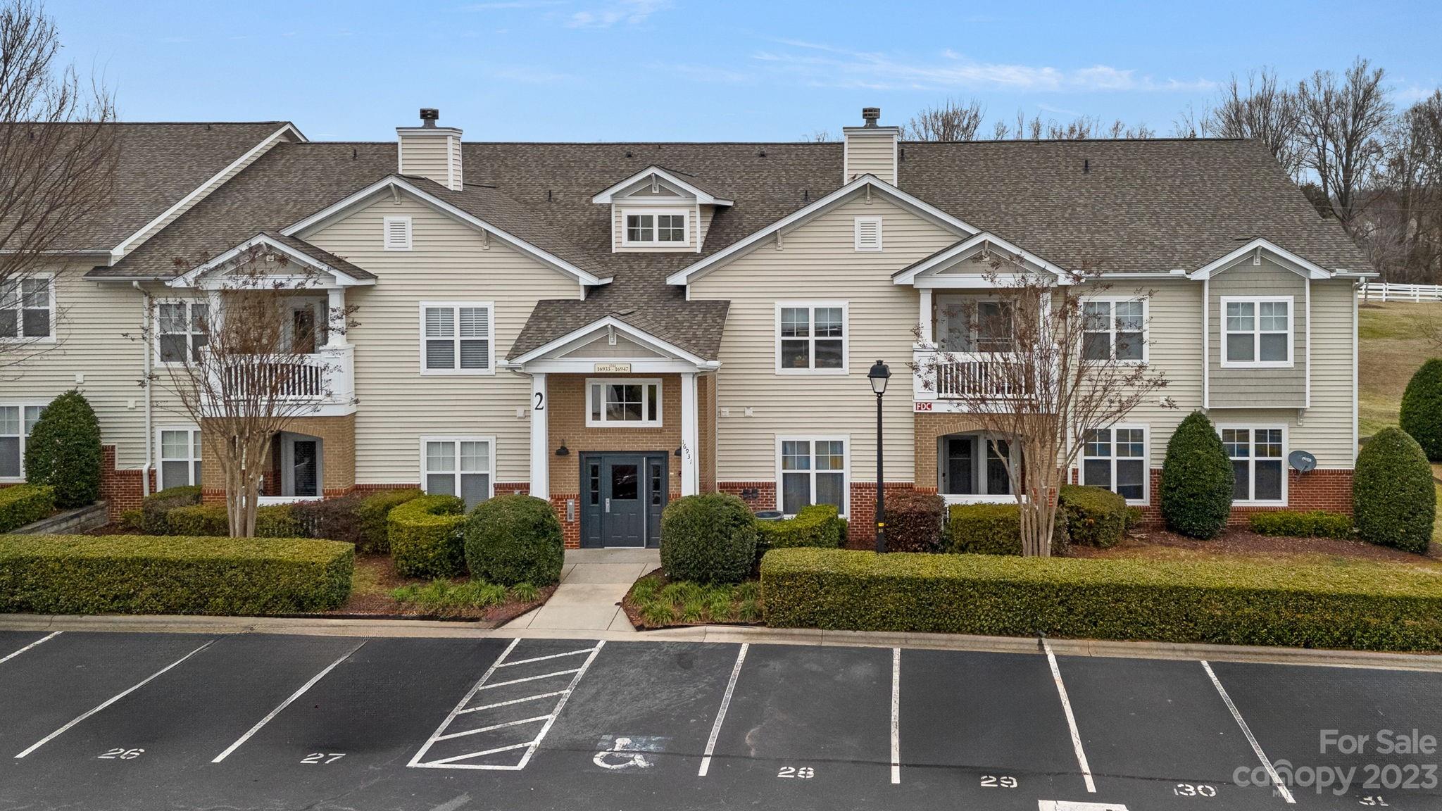 16947 Doe Valley Court