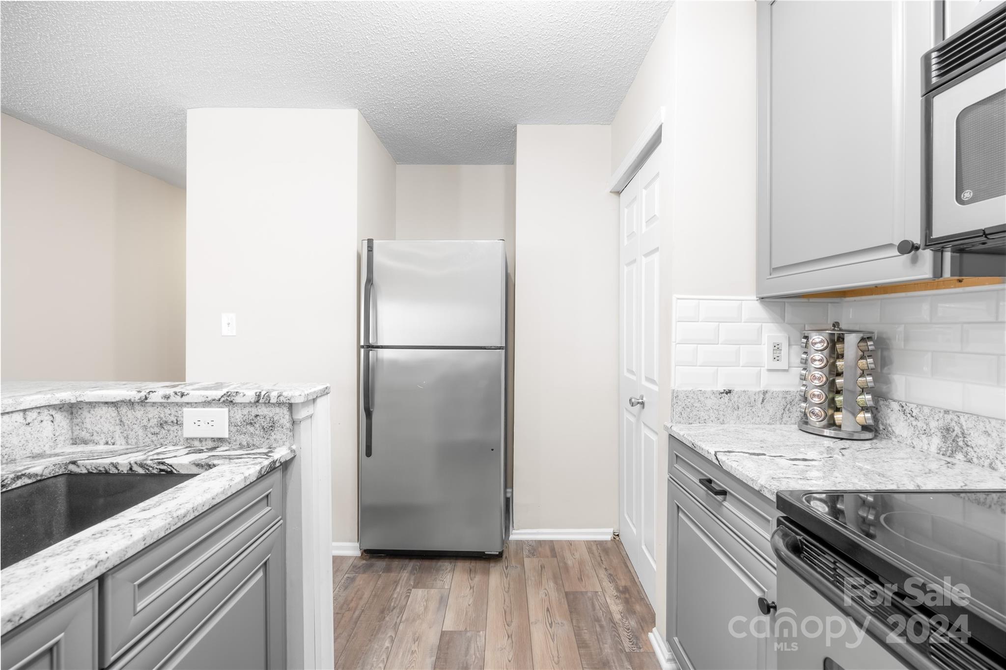 18807 Vineyard Point Lane