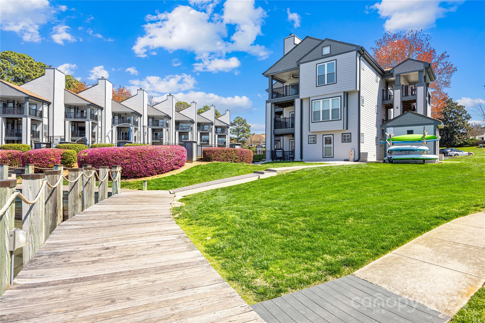 18807 Vineyard Point Lane