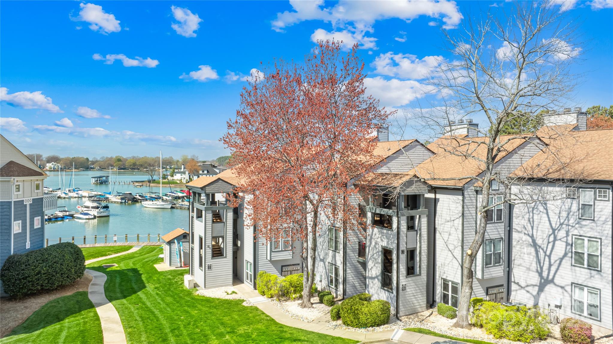 18807 Vineyard Point Lane