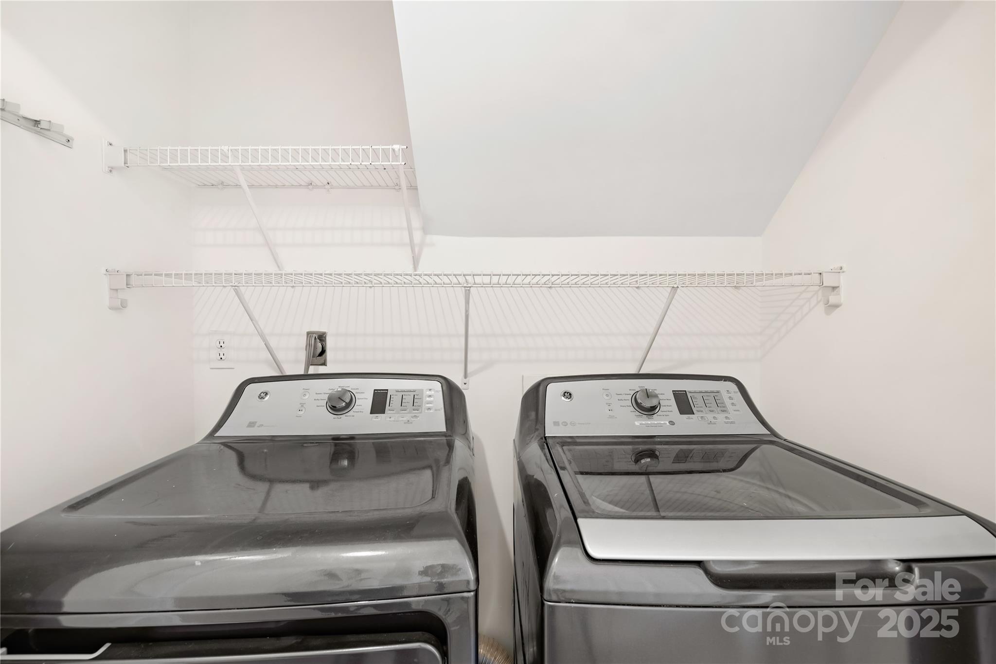 3304 Caernarvon Court