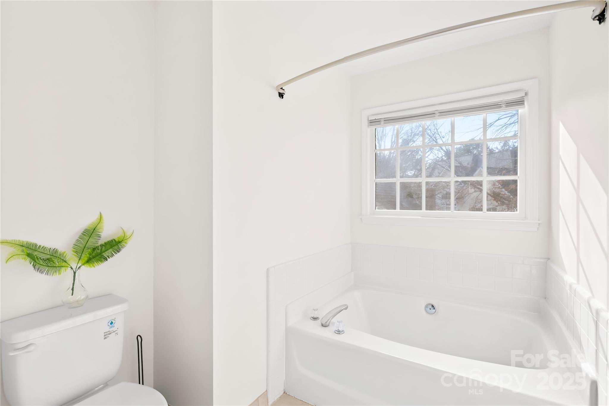 3304 Caernarvon Court