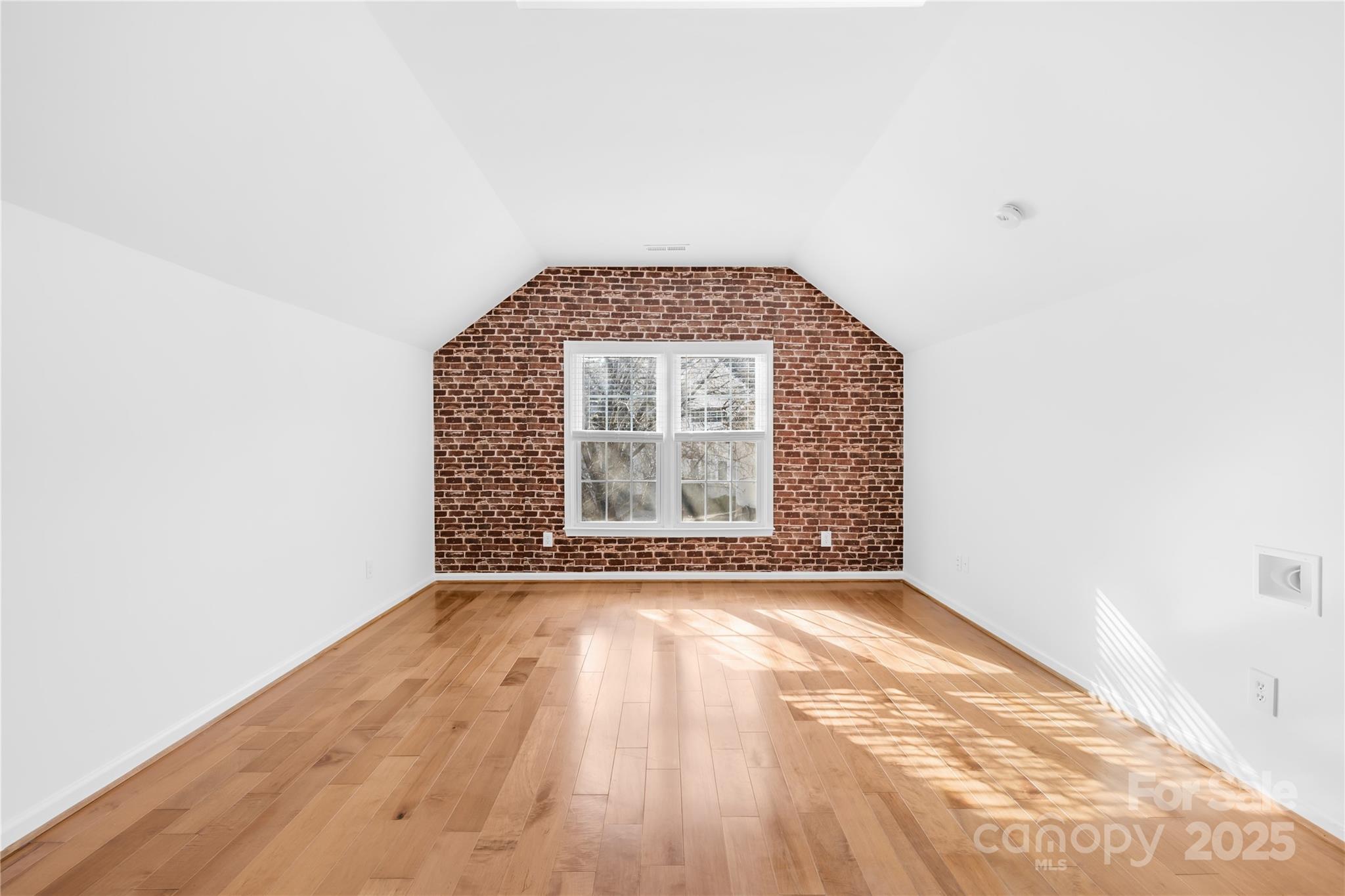 3304 Caernarvon Court