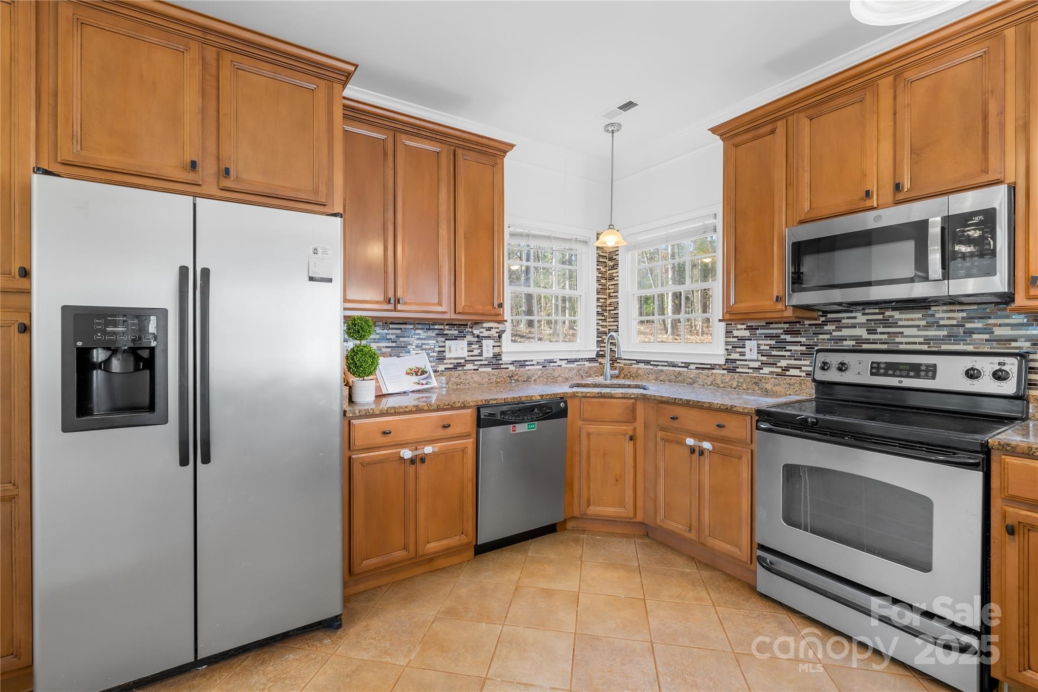 3304 Caernarvon Court