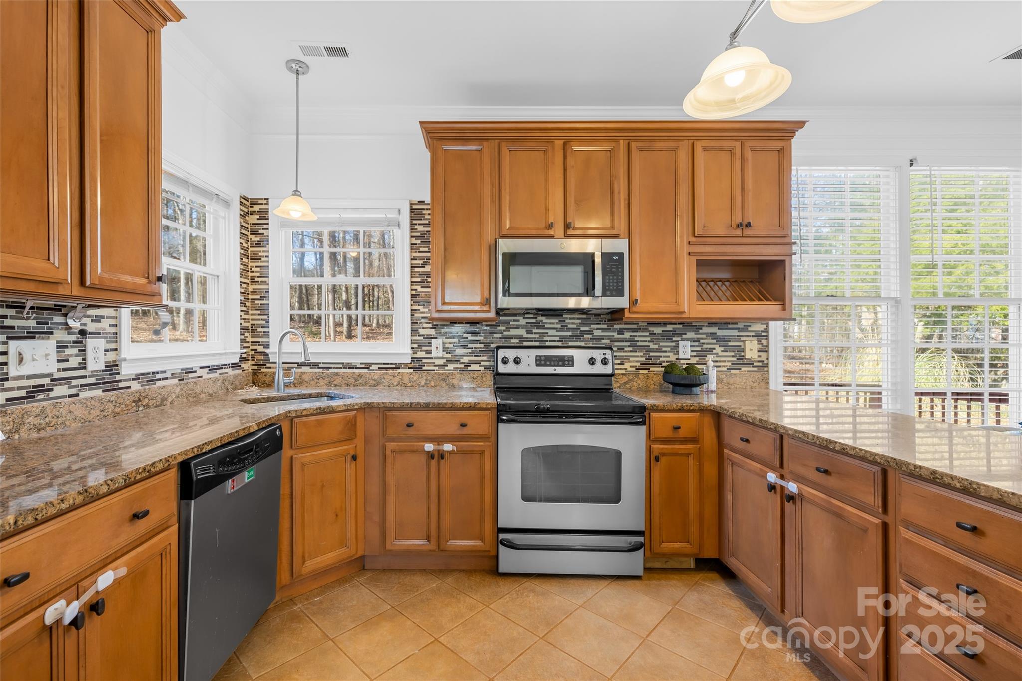 3304 Caernarvon Court