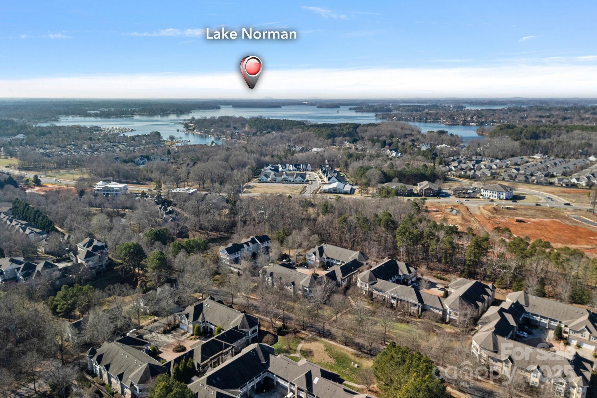 8938 Rosalyn Glen Road