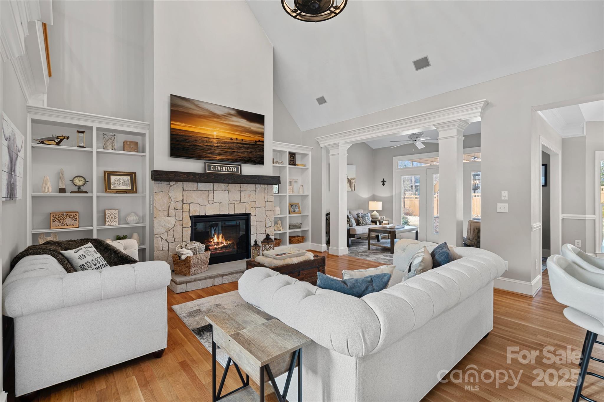 888 Craigmont Lane NW