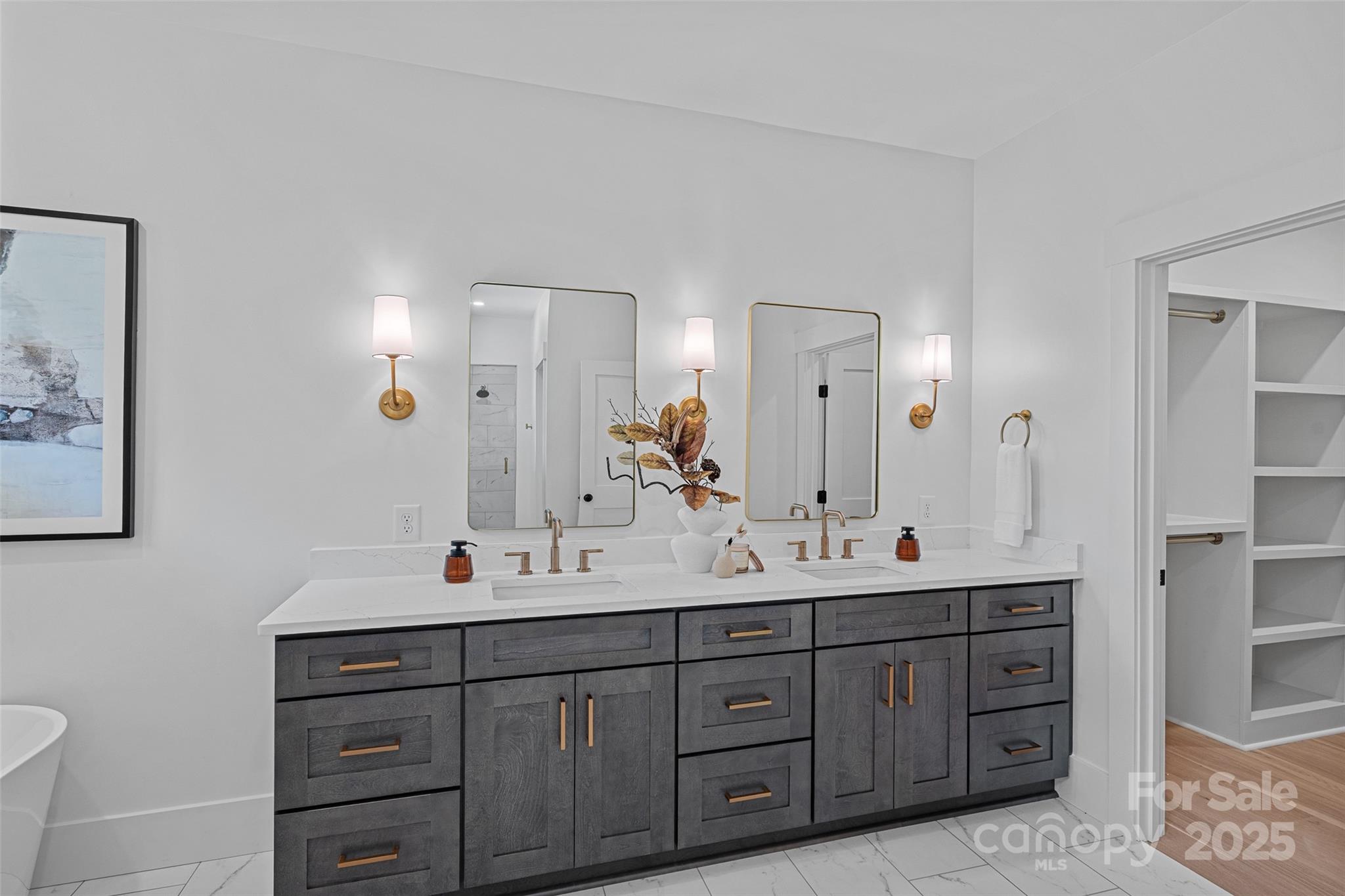 2742 Bancroft Street