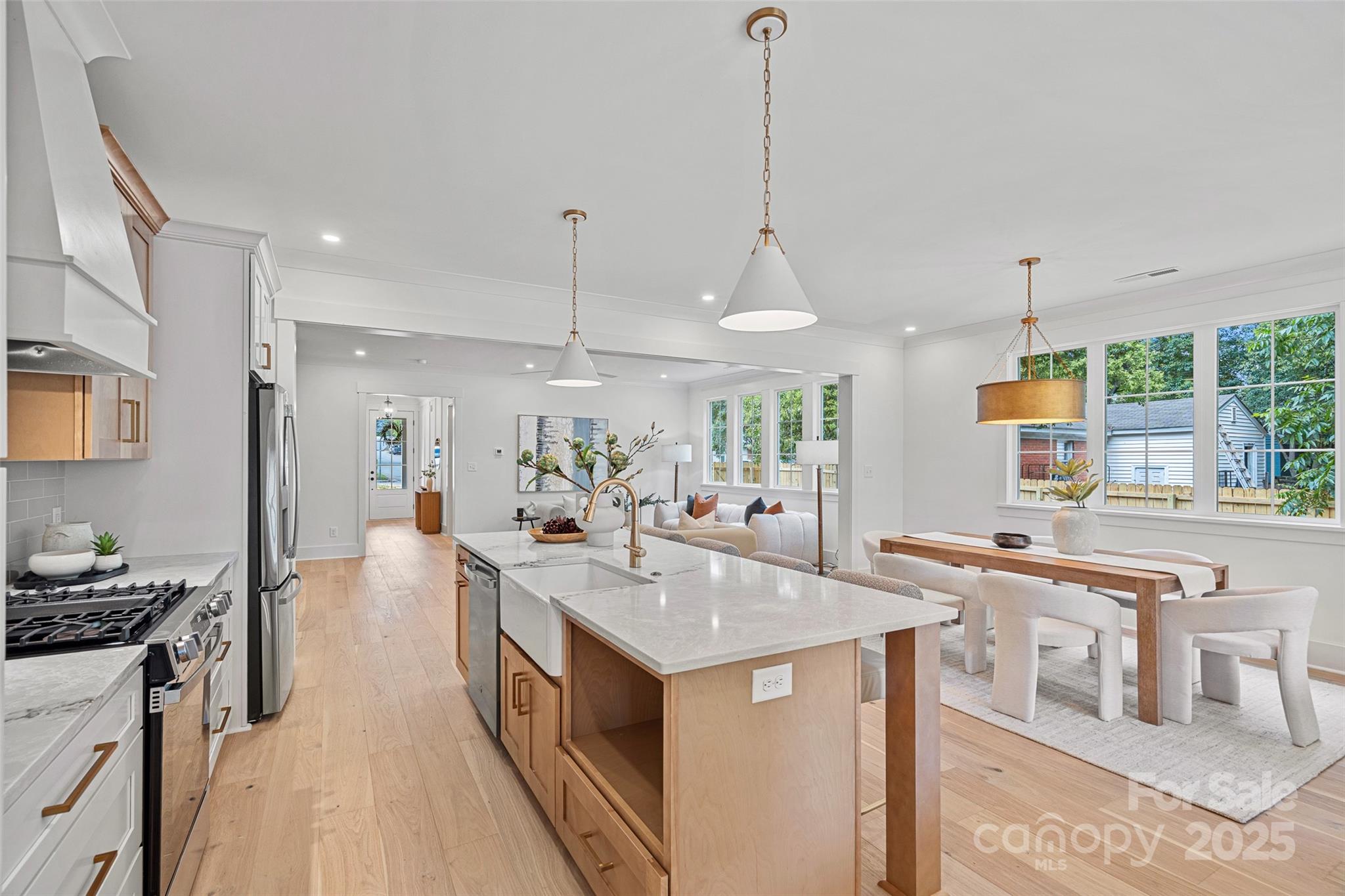 2742 Bancroft Street