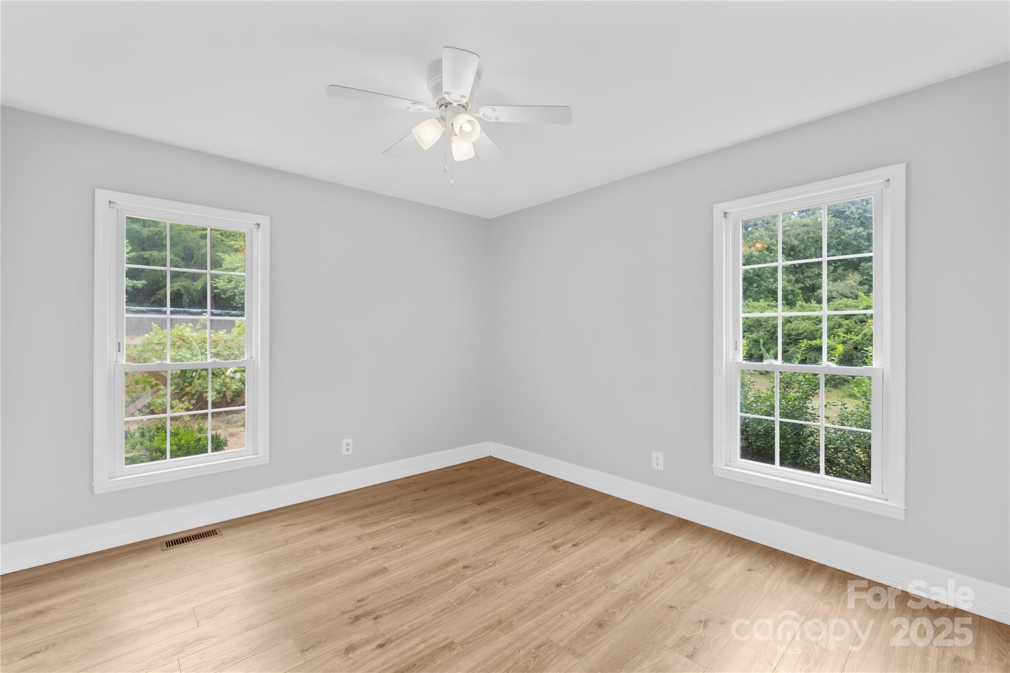 160 Pampas Lane