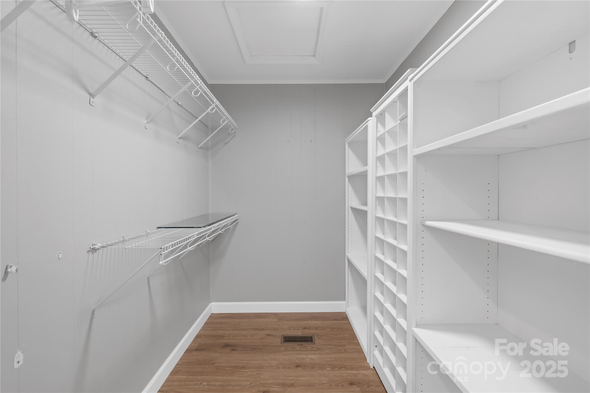 160 Pampas Lane