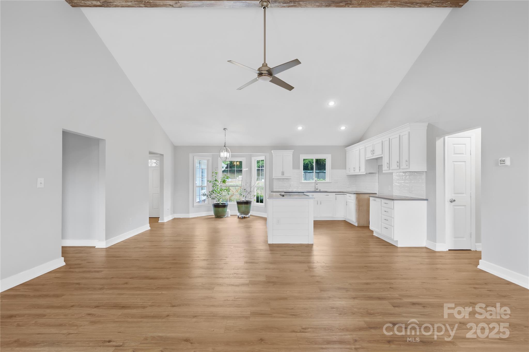 160 Pampas Lane