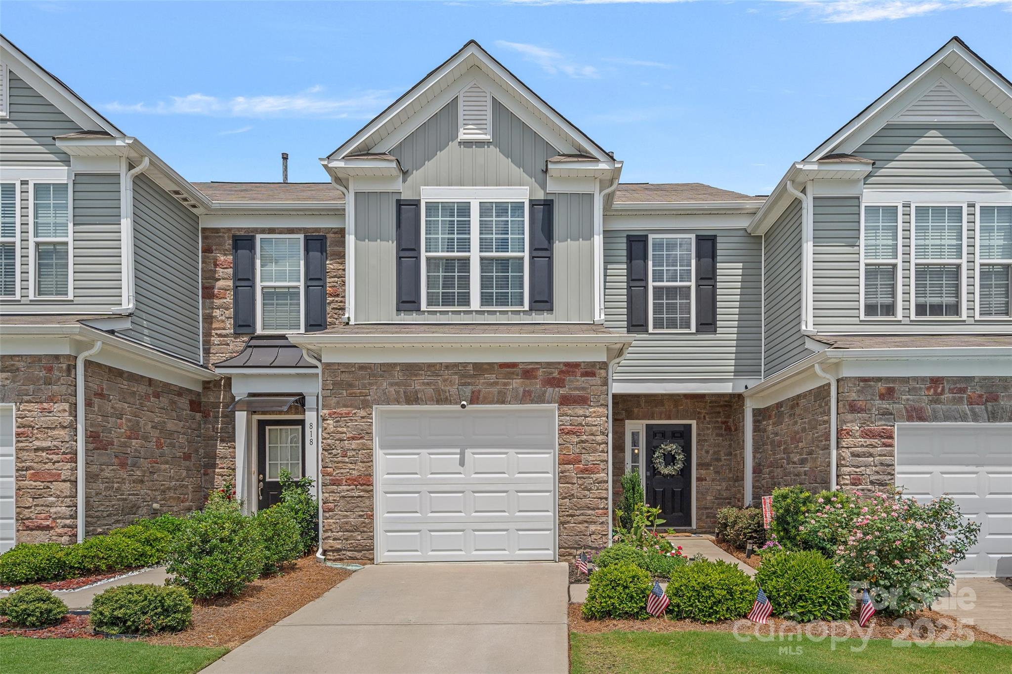 816 Canoe Song Road