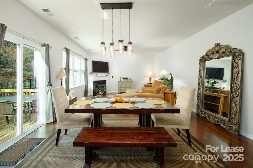 10745 Sapphire Trail