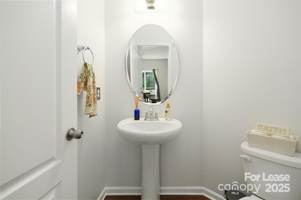 10745 Sapphire Trail
