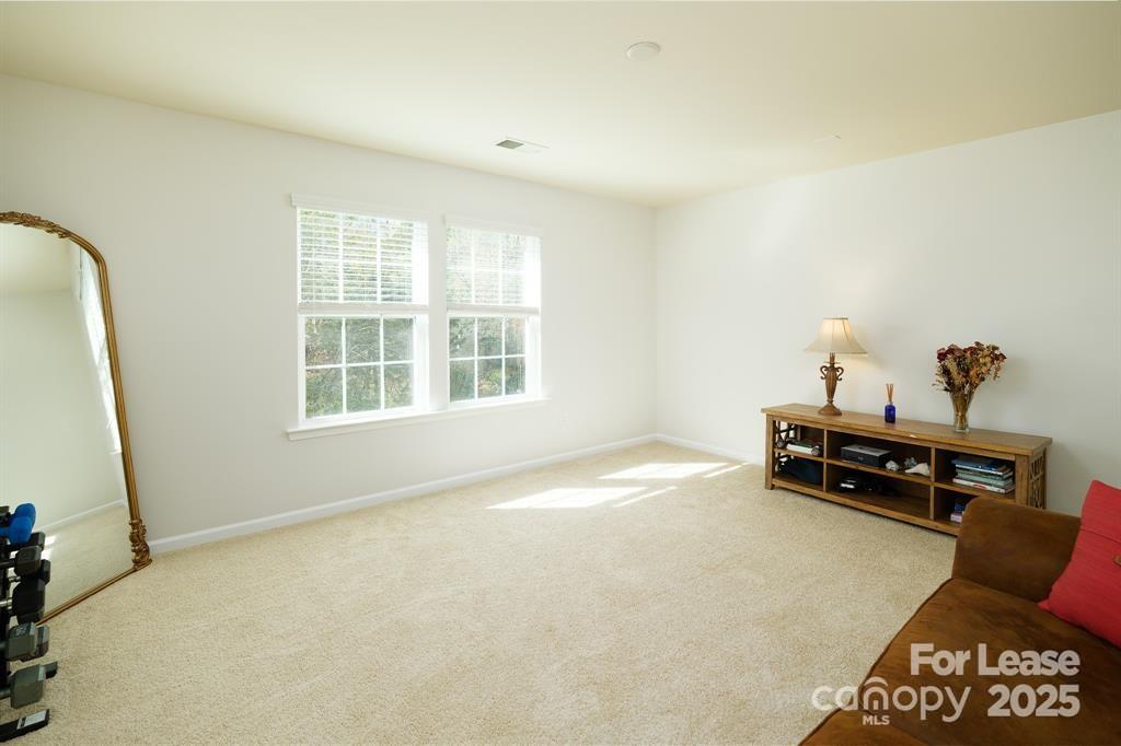 10745 Sapphire Trail