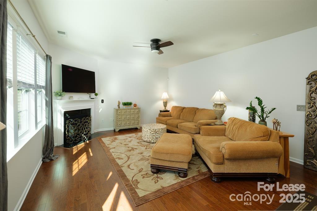 10745 Sapphire Trail