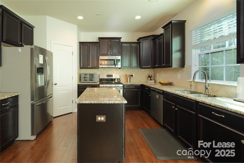 10745 Sapphire Trail