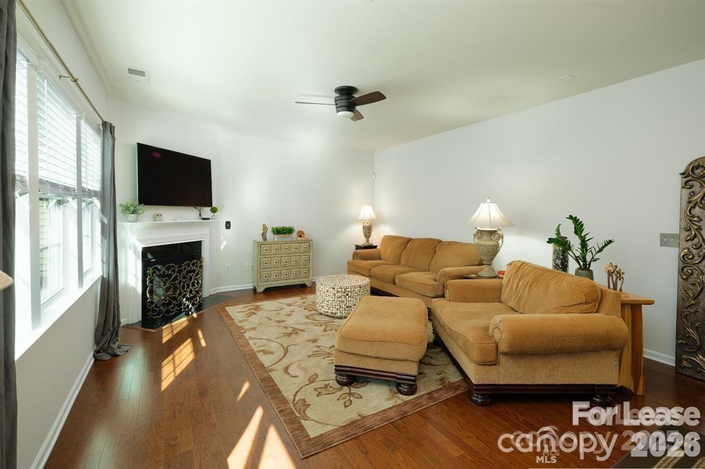 10745 Sapphire Trail