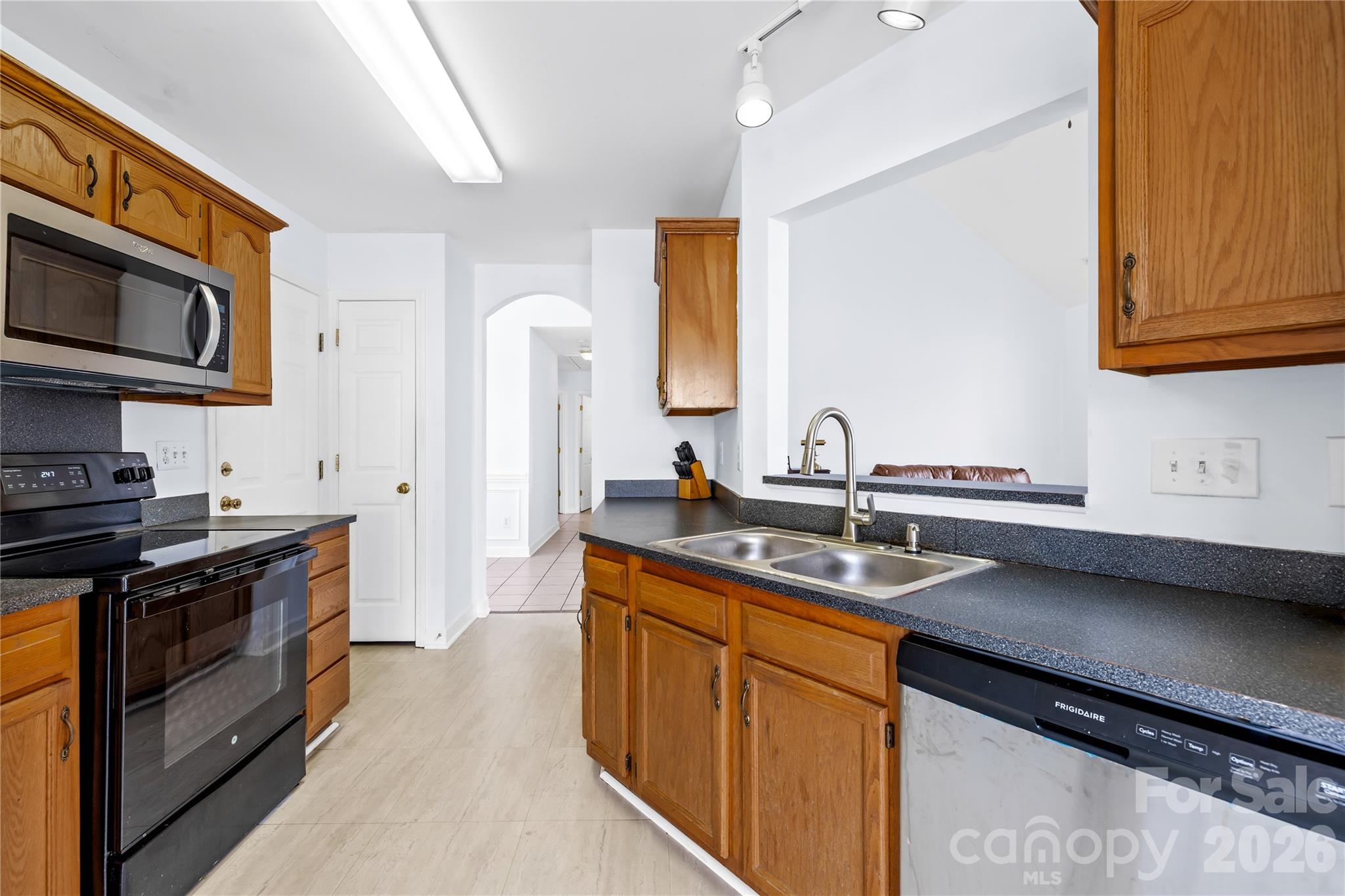 2204 River Chase Drive