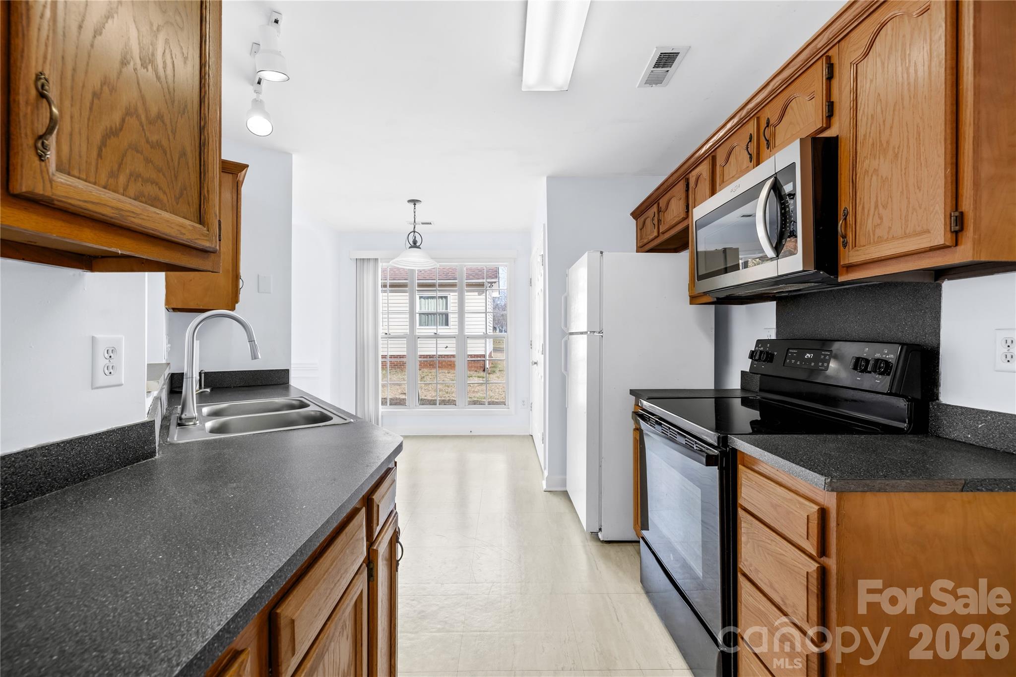 2204 River Chase Drive