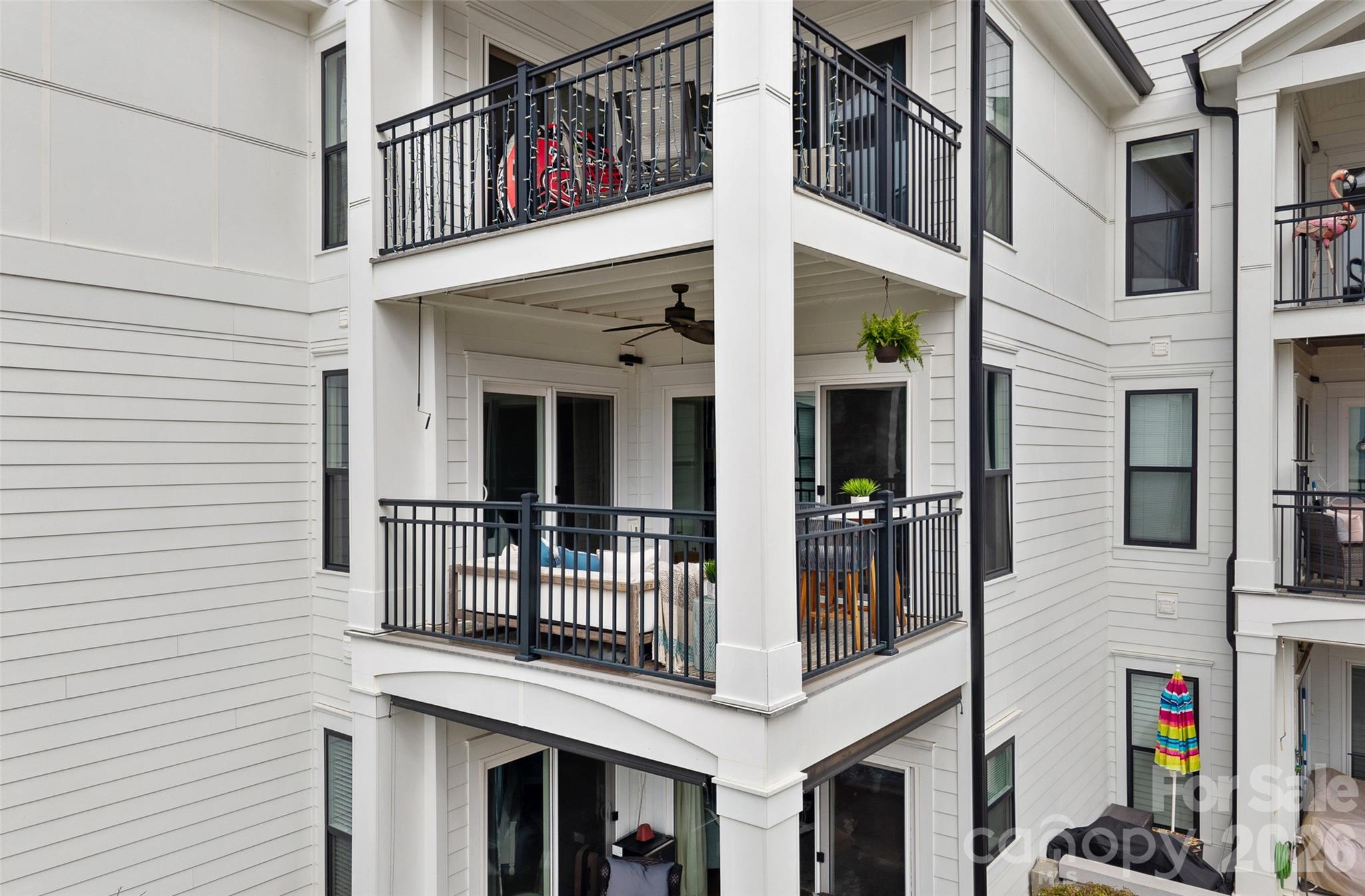 17811 Half Moon Lane