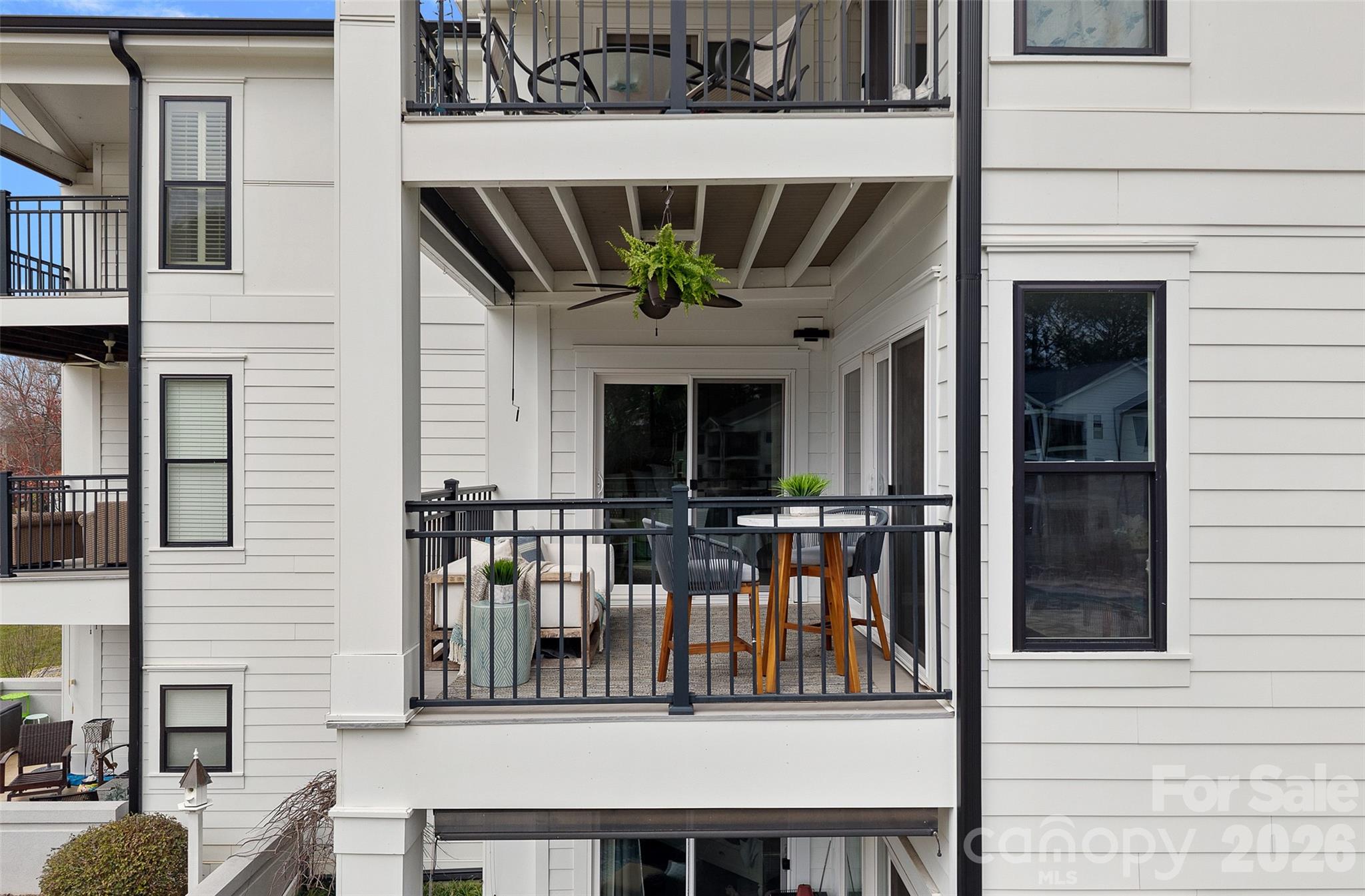 17811 Half Moon Lane