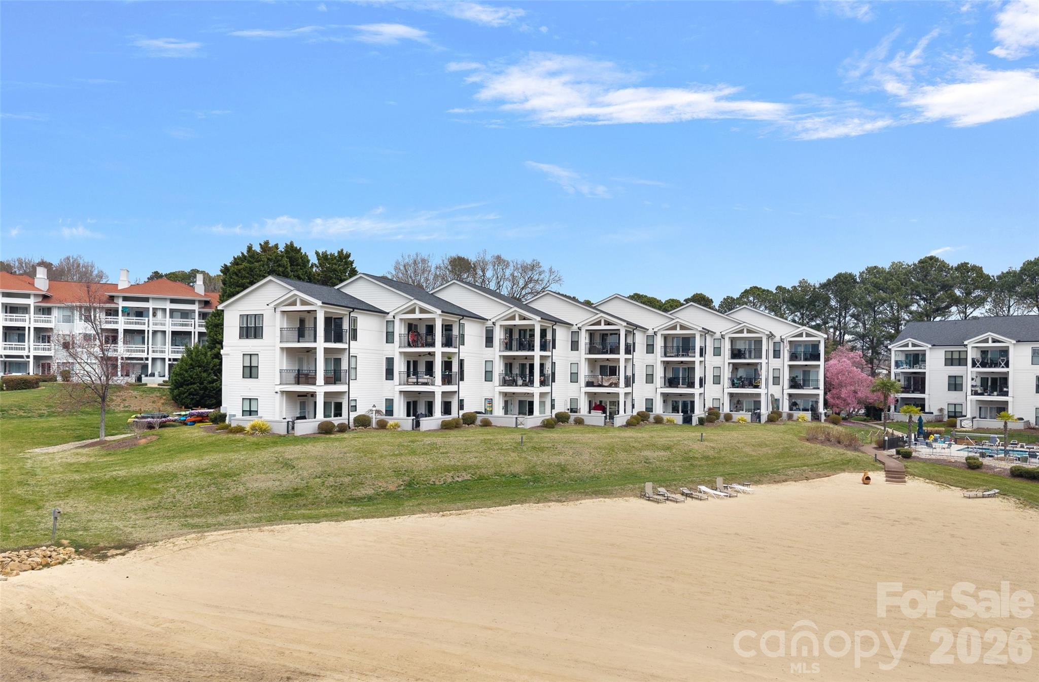 17811 Half Moon Lane