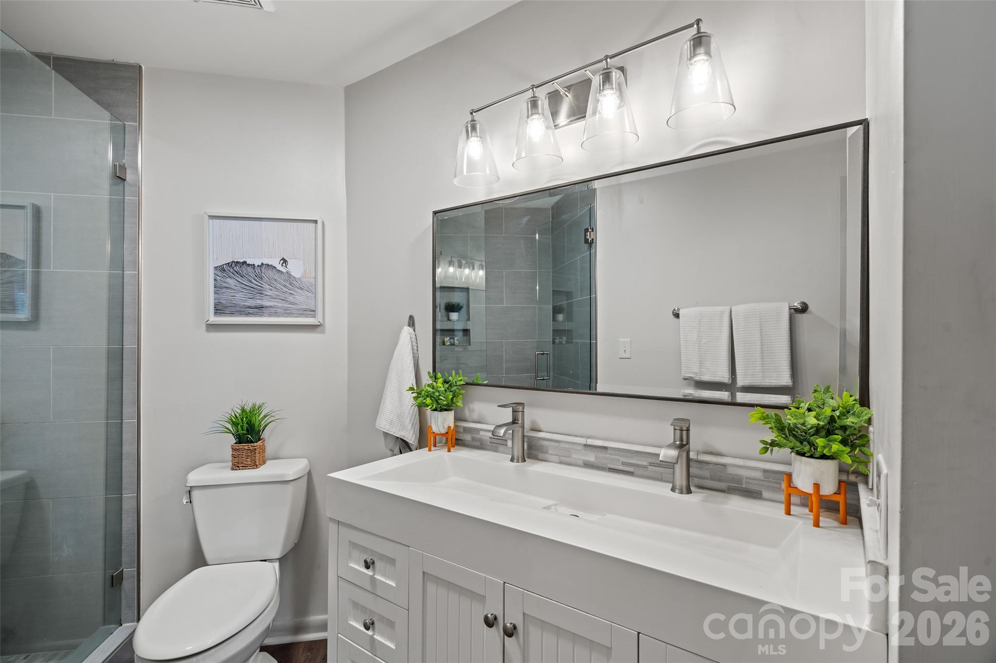 17811 Half Moon Lane