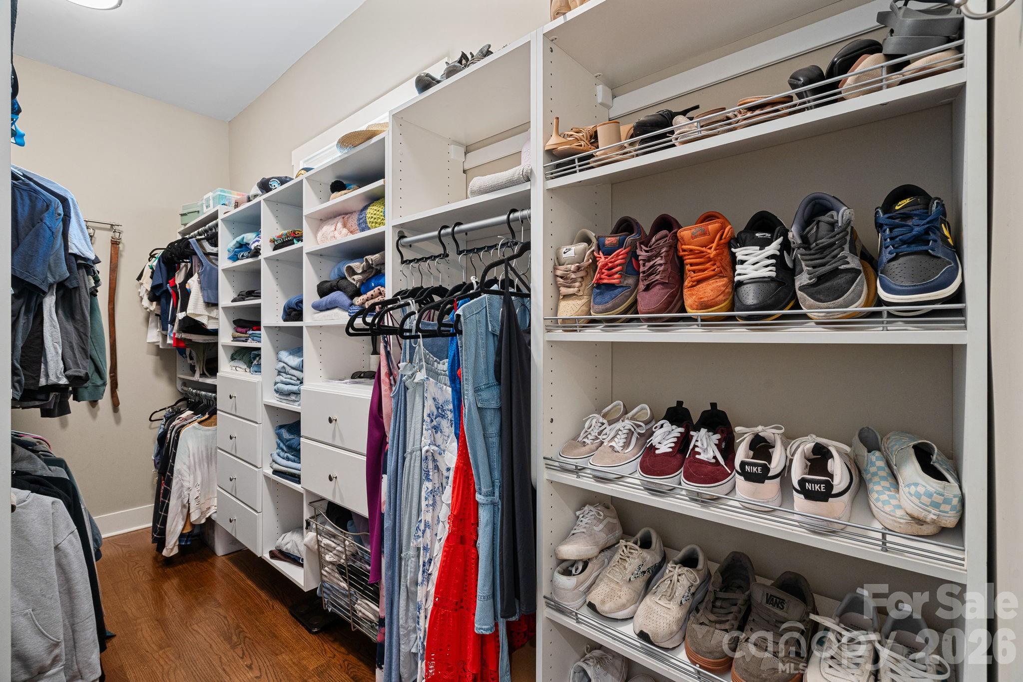 405 E Tremont Avenue