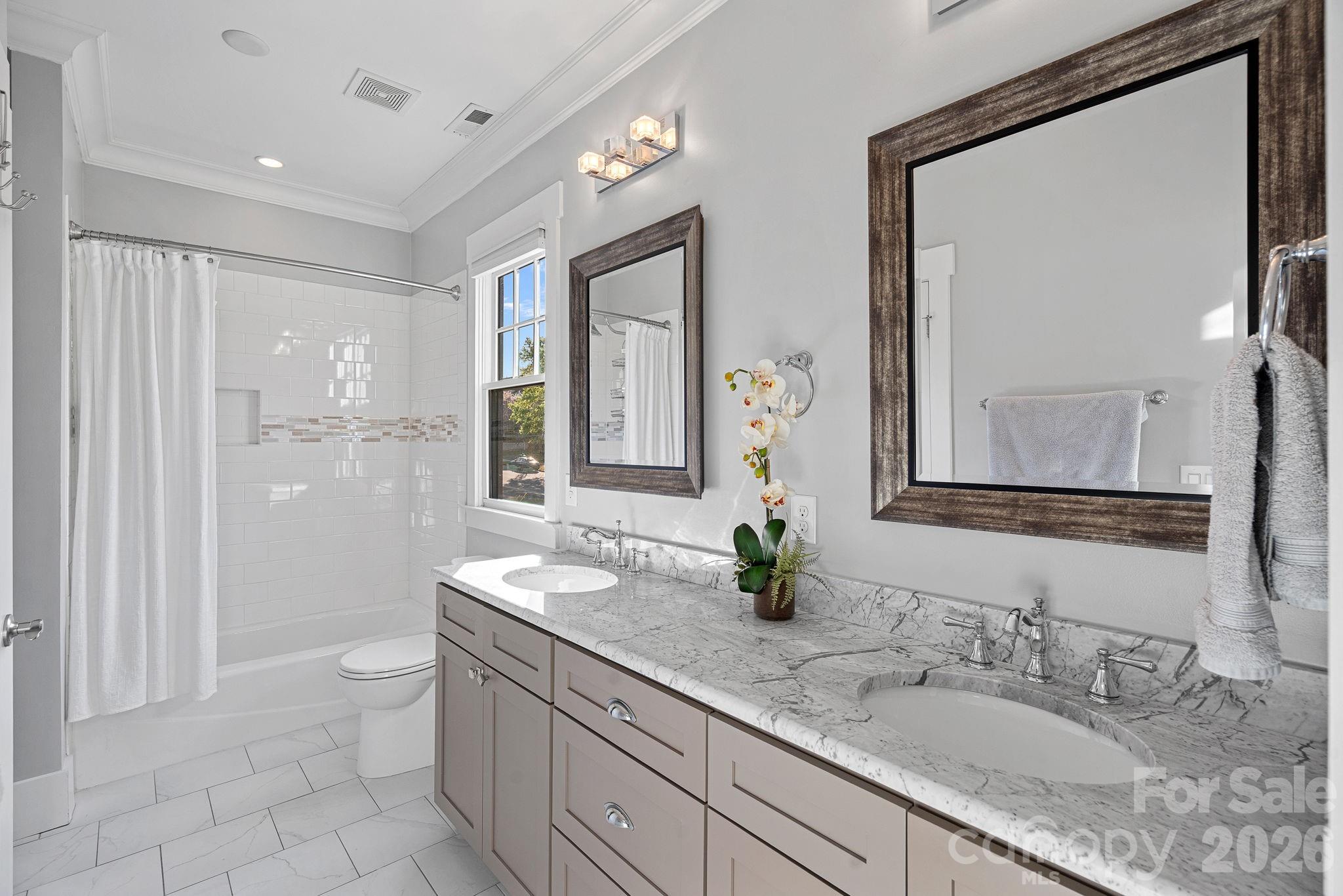 405 E Tremont Avenue