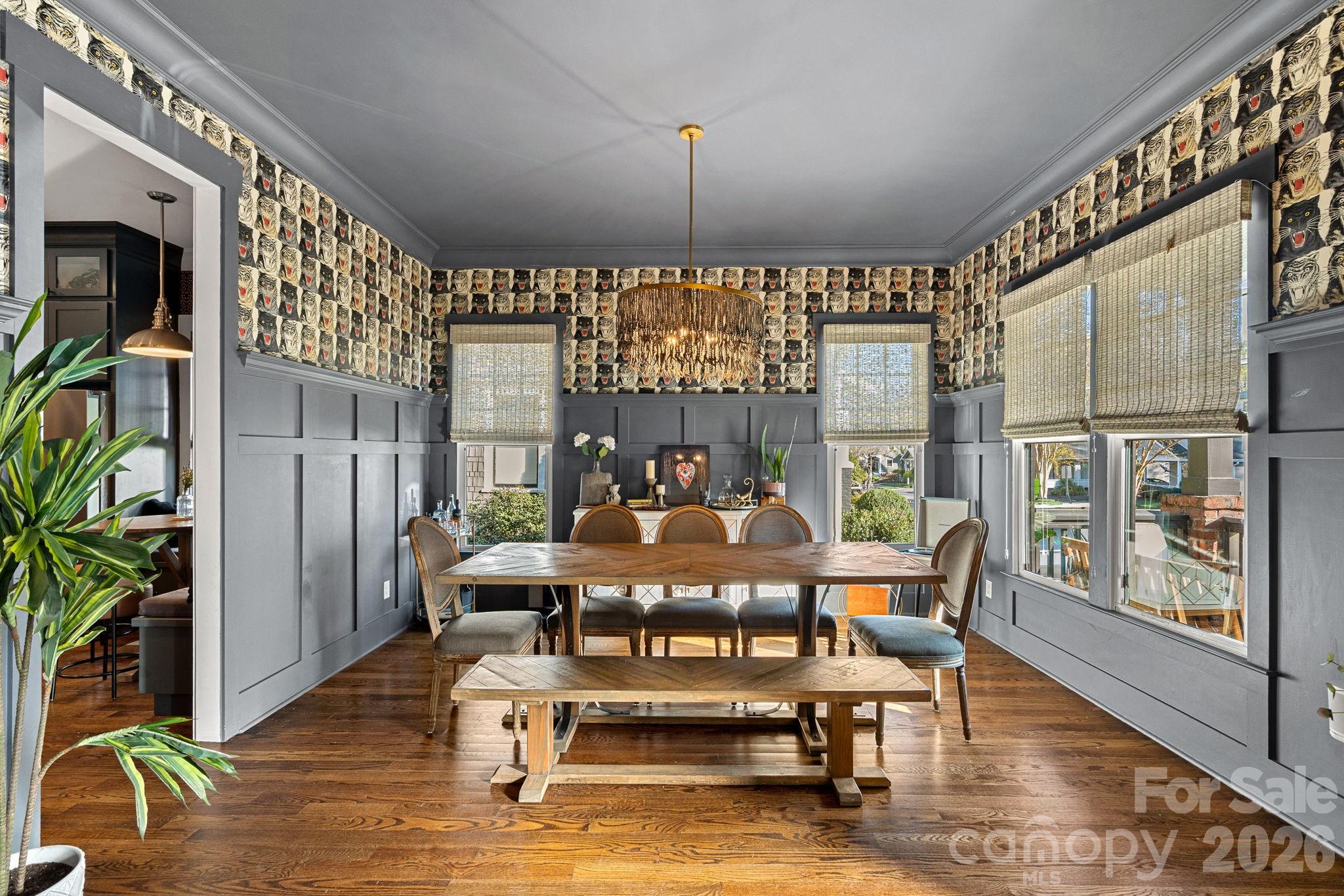 405 E Tremont Avenue