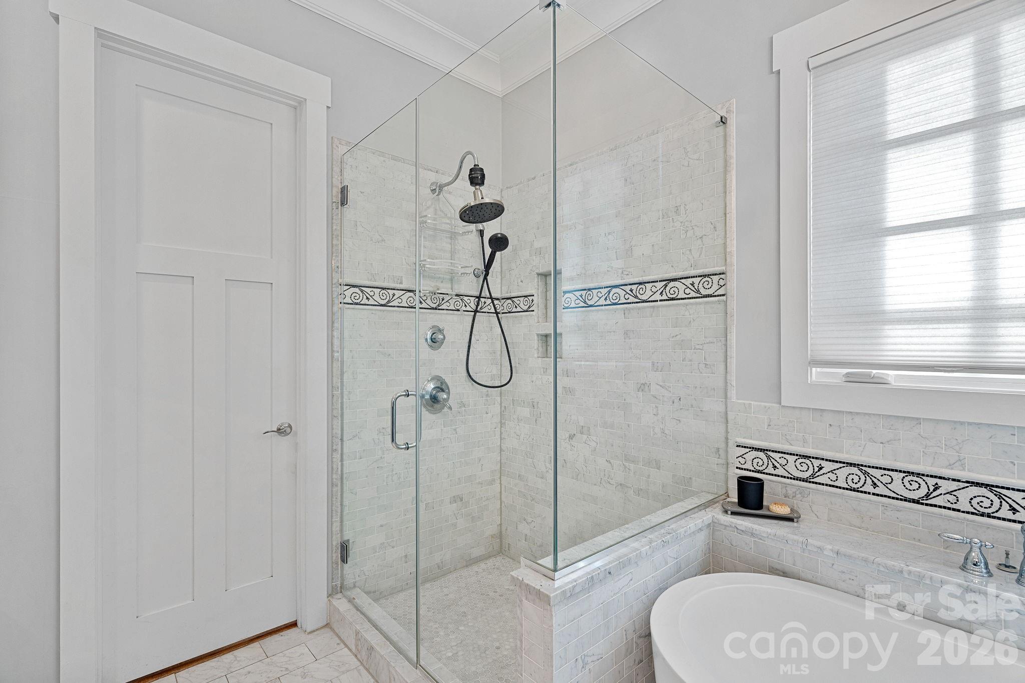 405 E Tremont Avenue