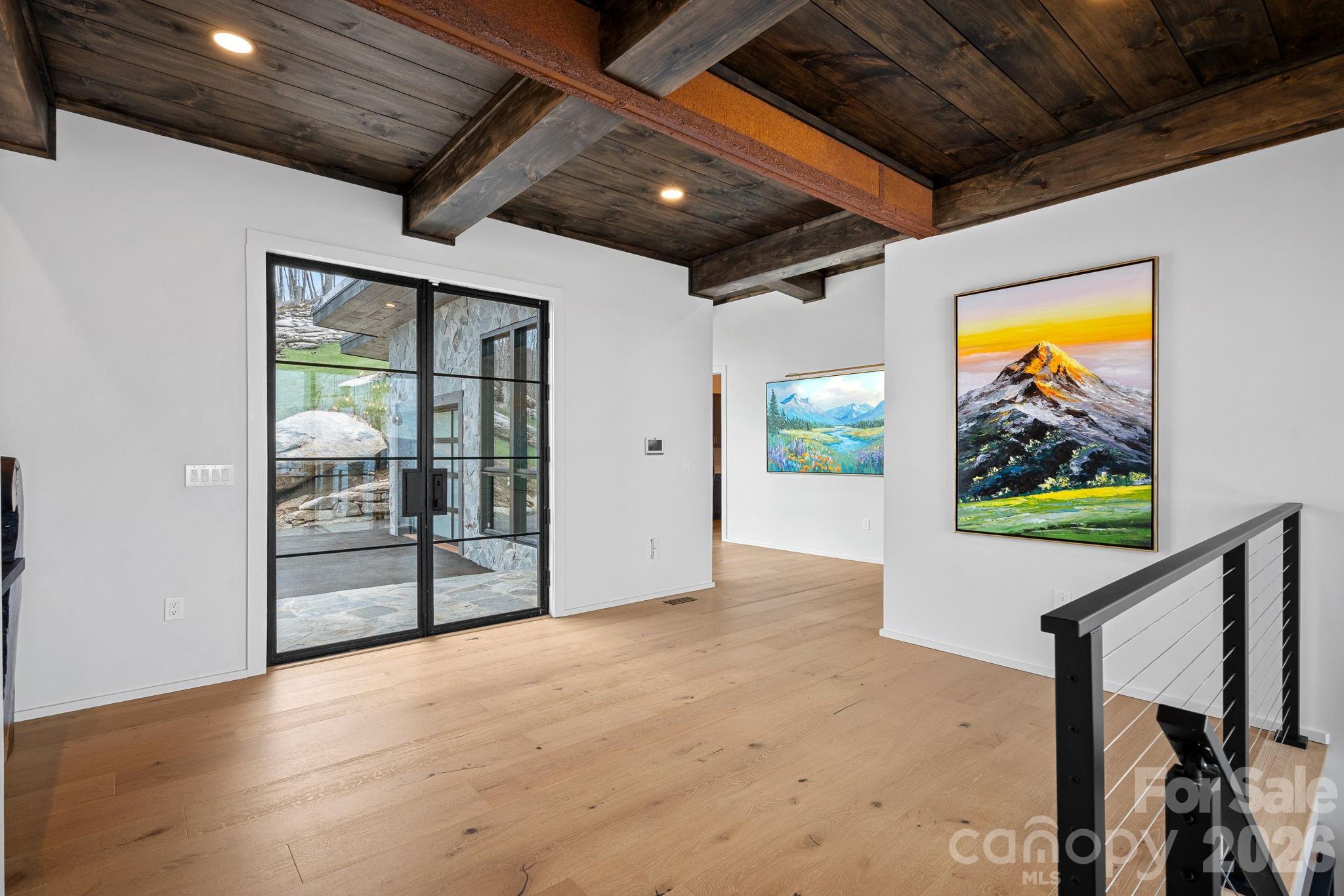 404 Silver Eagle Trail