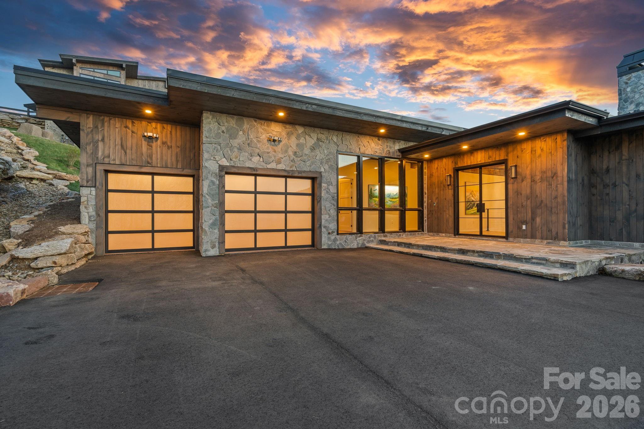 404 Silver Eagle Trail