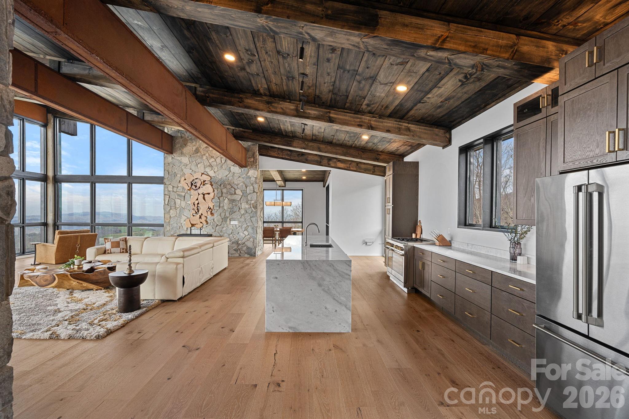 404 Silver Eagle Trail