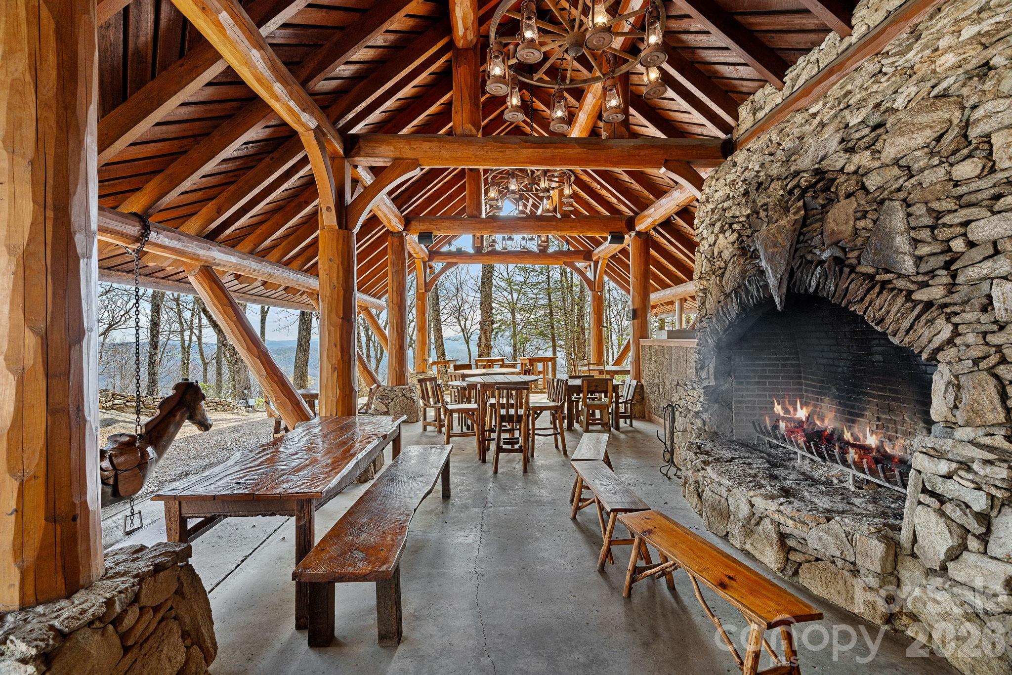 404 Silver Eagle Trail