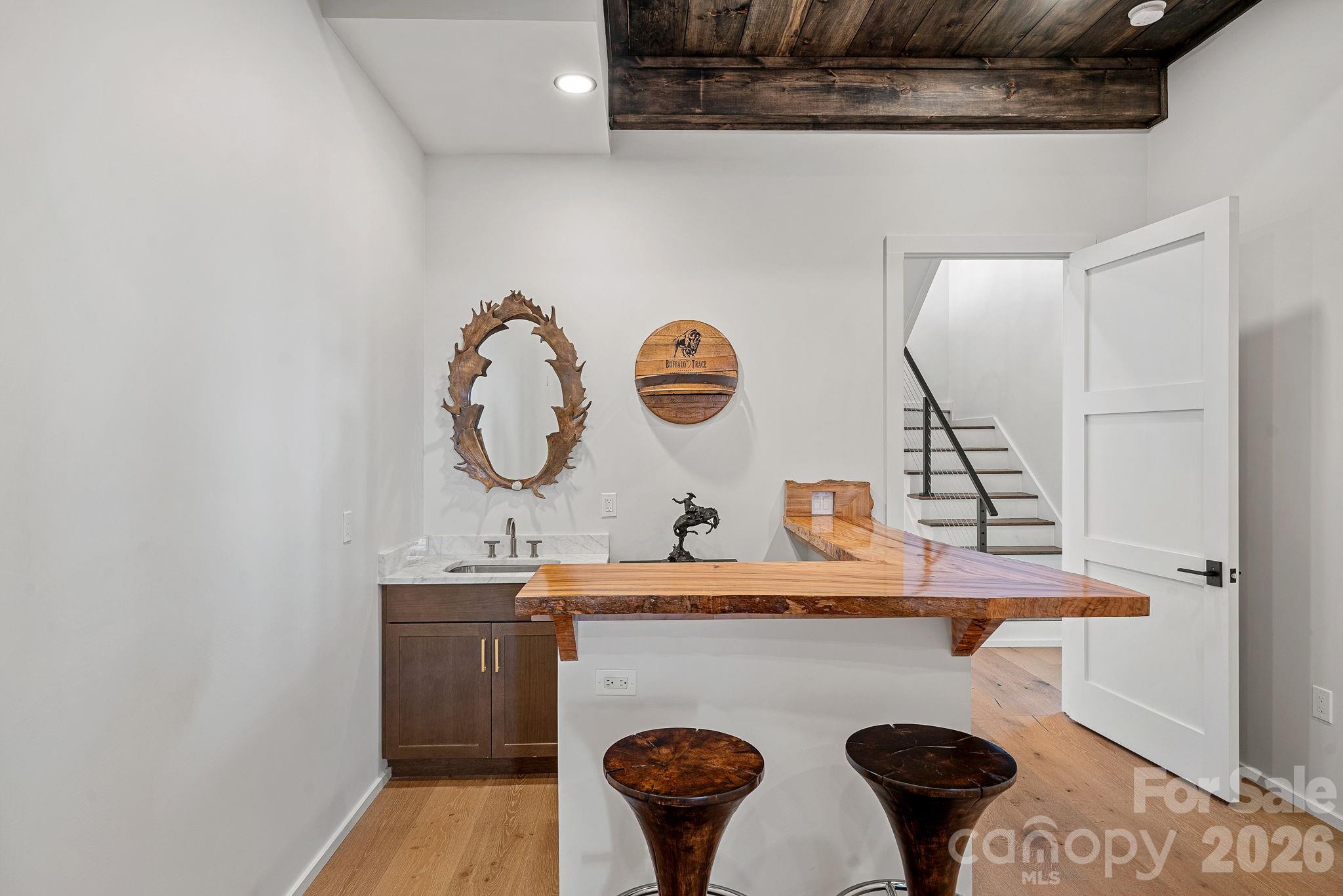 404 Silver Eagle Trail