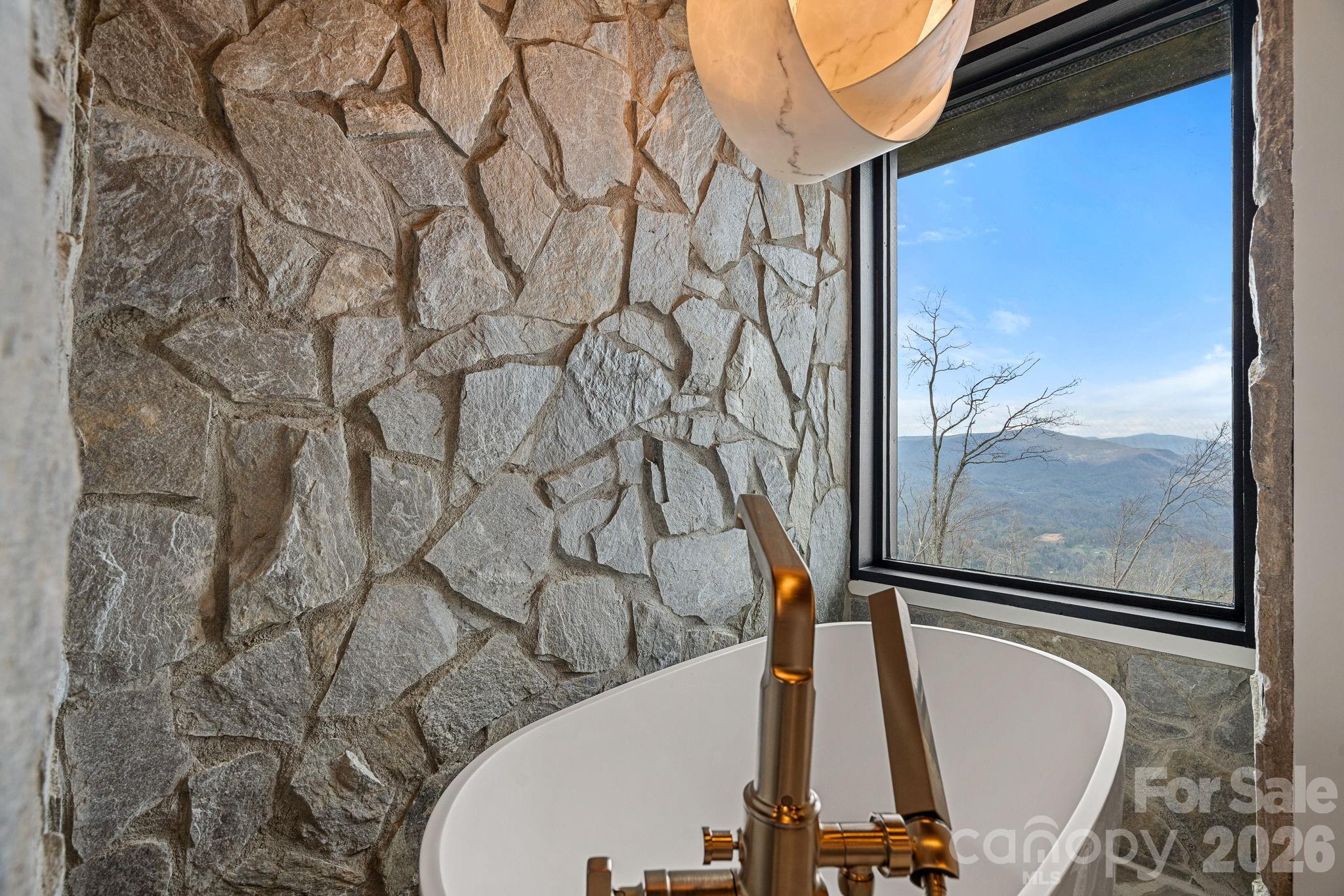 404 Silver Eagle Trail