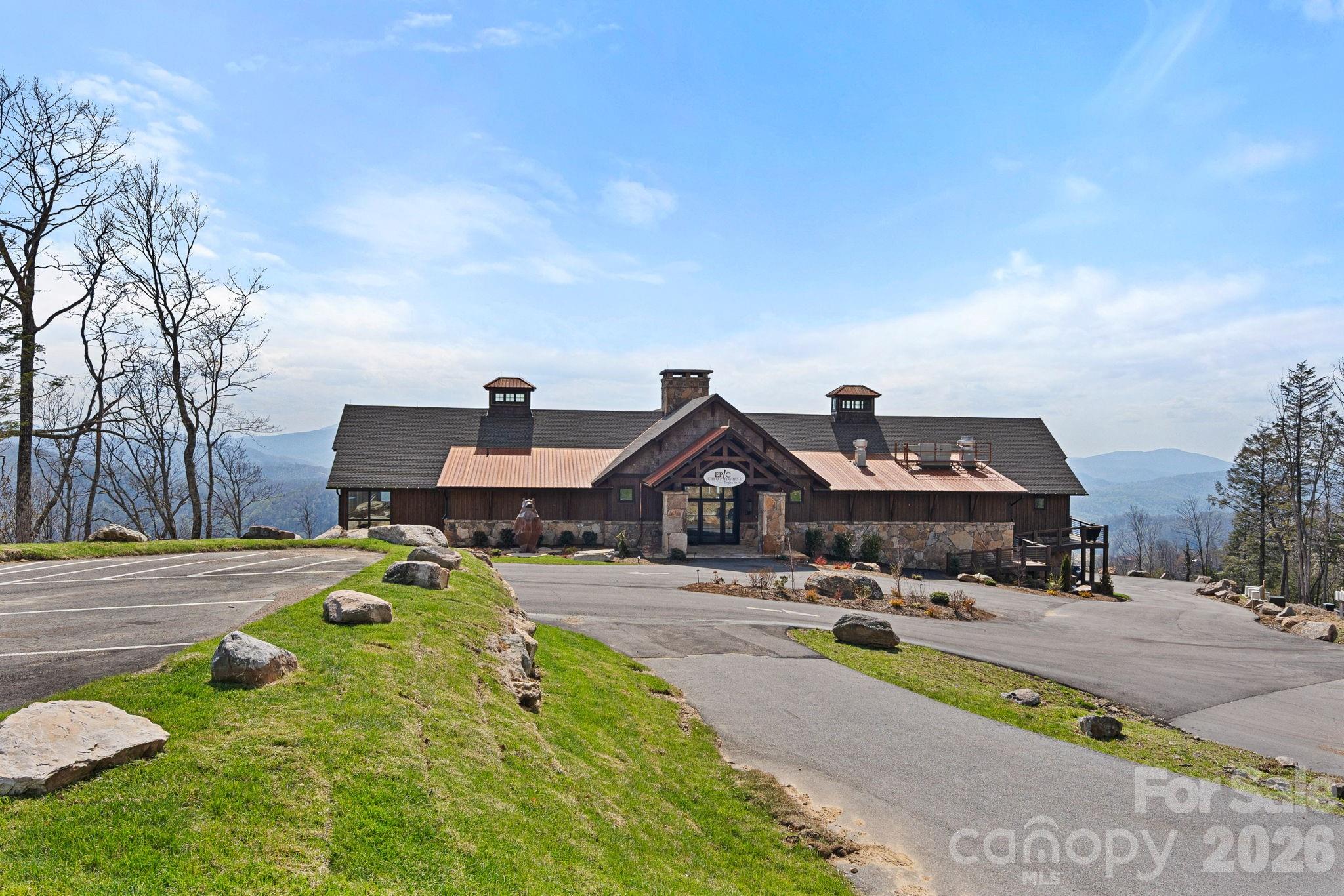 404 Silver Eagle Trail