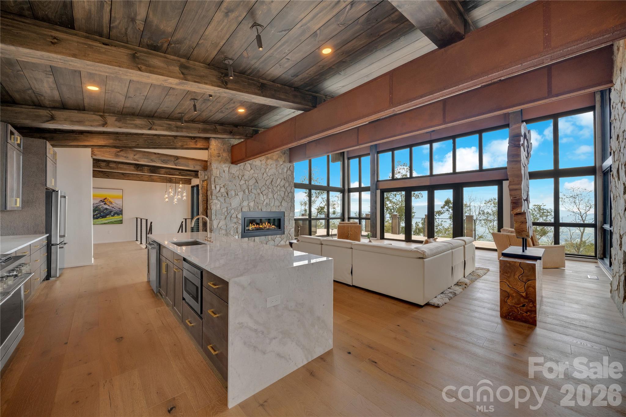 404 Silver Eagle Trail