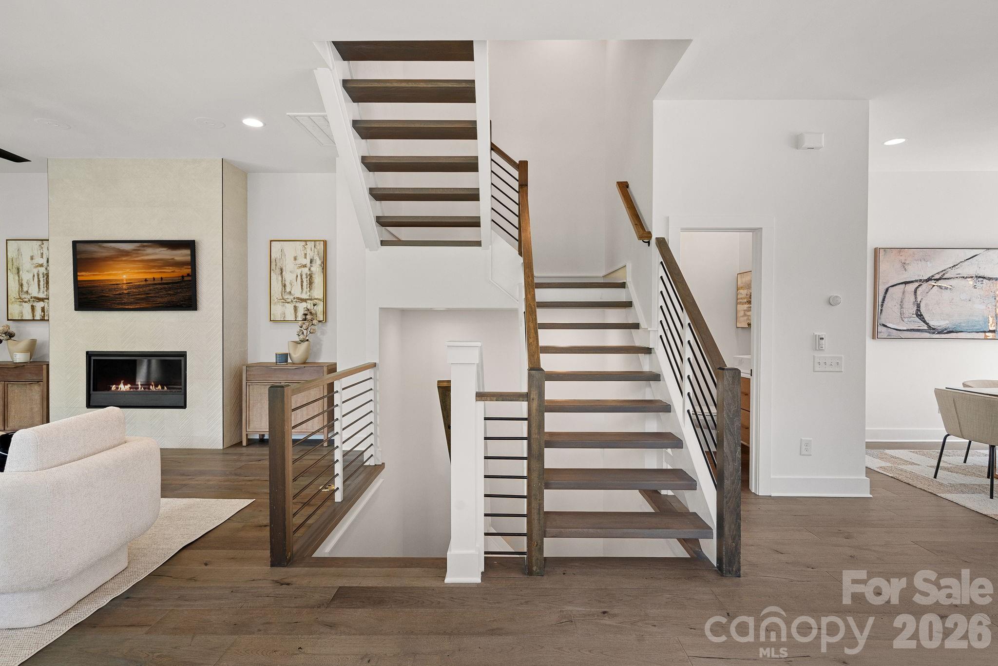 1006 Westbrook Drive Unit: B