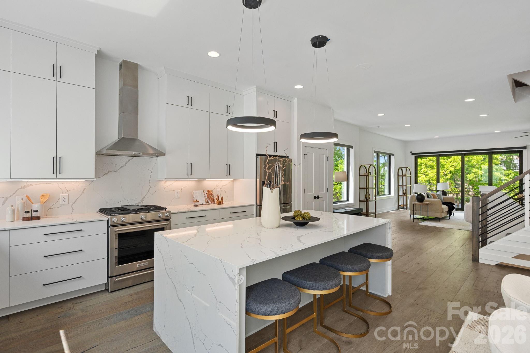 1006 Westbrook Drive Unit: B