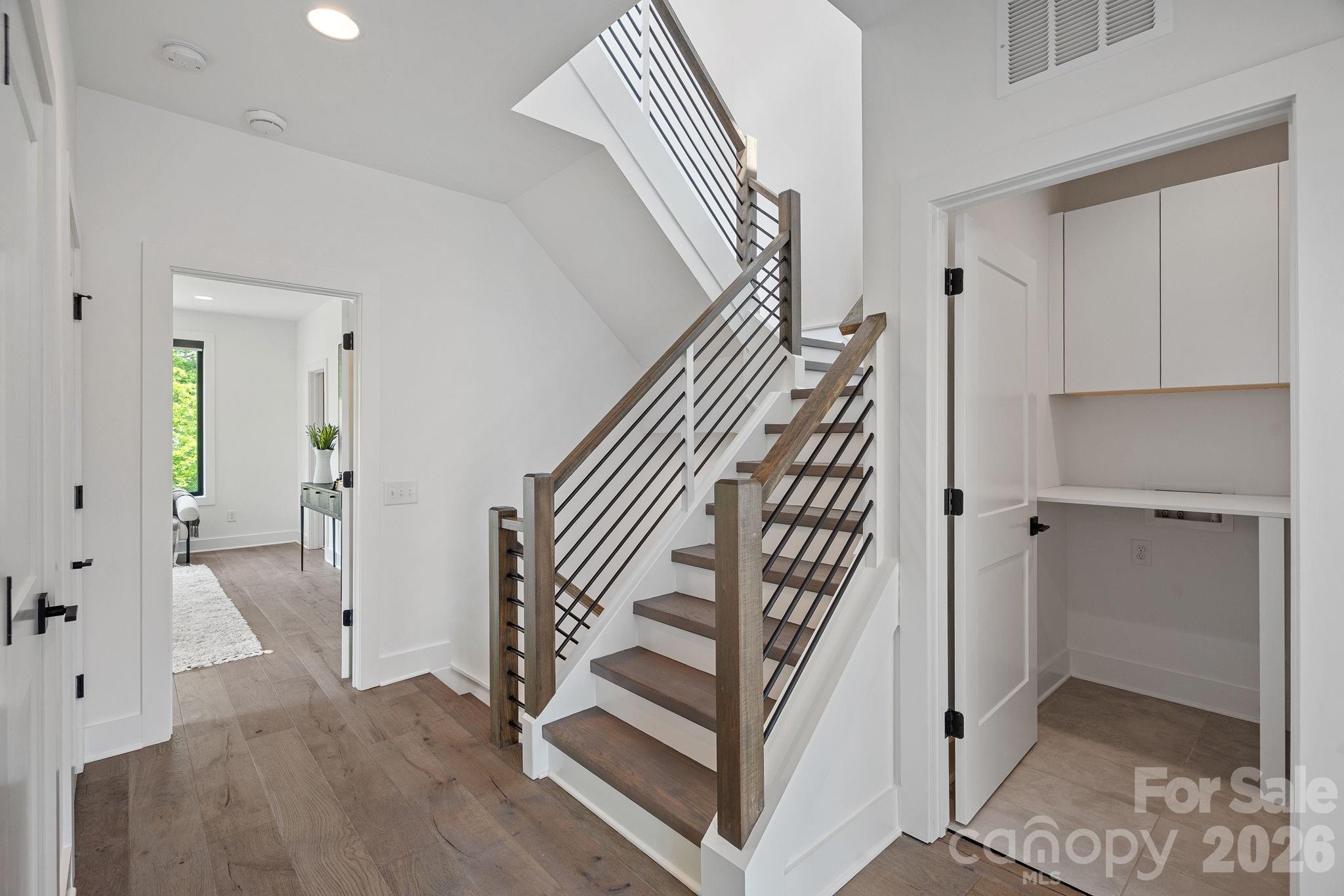 1006 Westbrook Drive Unit: B